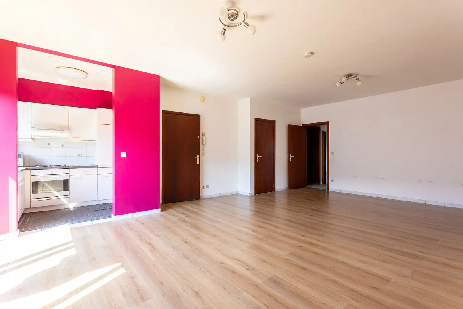 Instapklaar 2-slaapkamerappartement te koop in Temse – ideaal voor starters of investeerders! foto 5