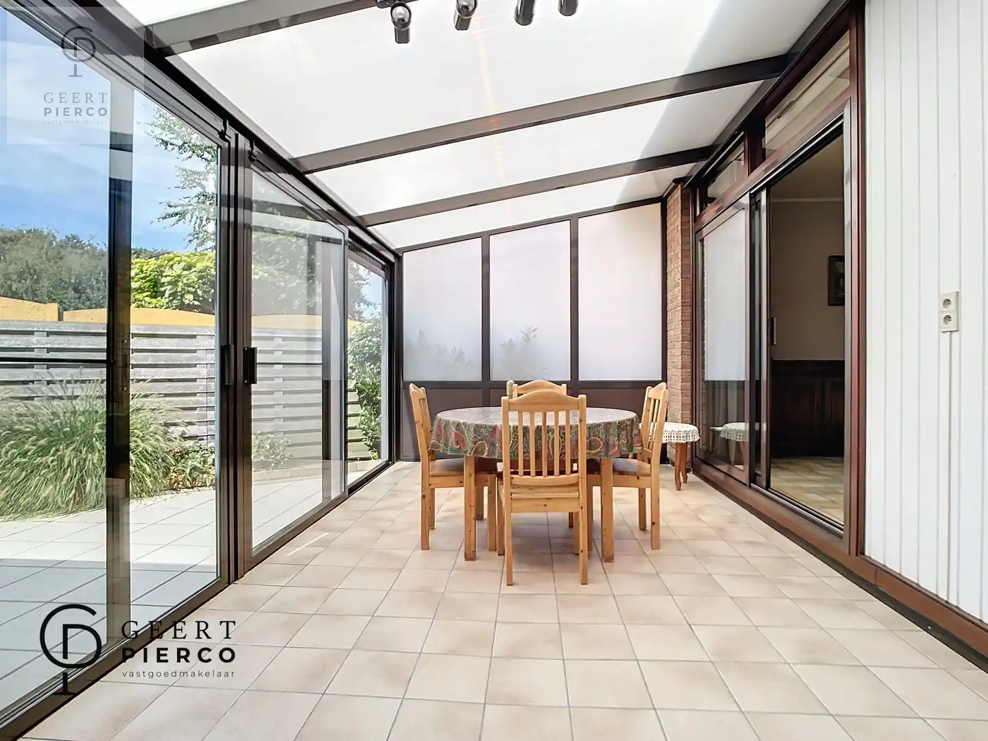 leuke bungalow met 3 slaapkamers in hartje Landen foto 26