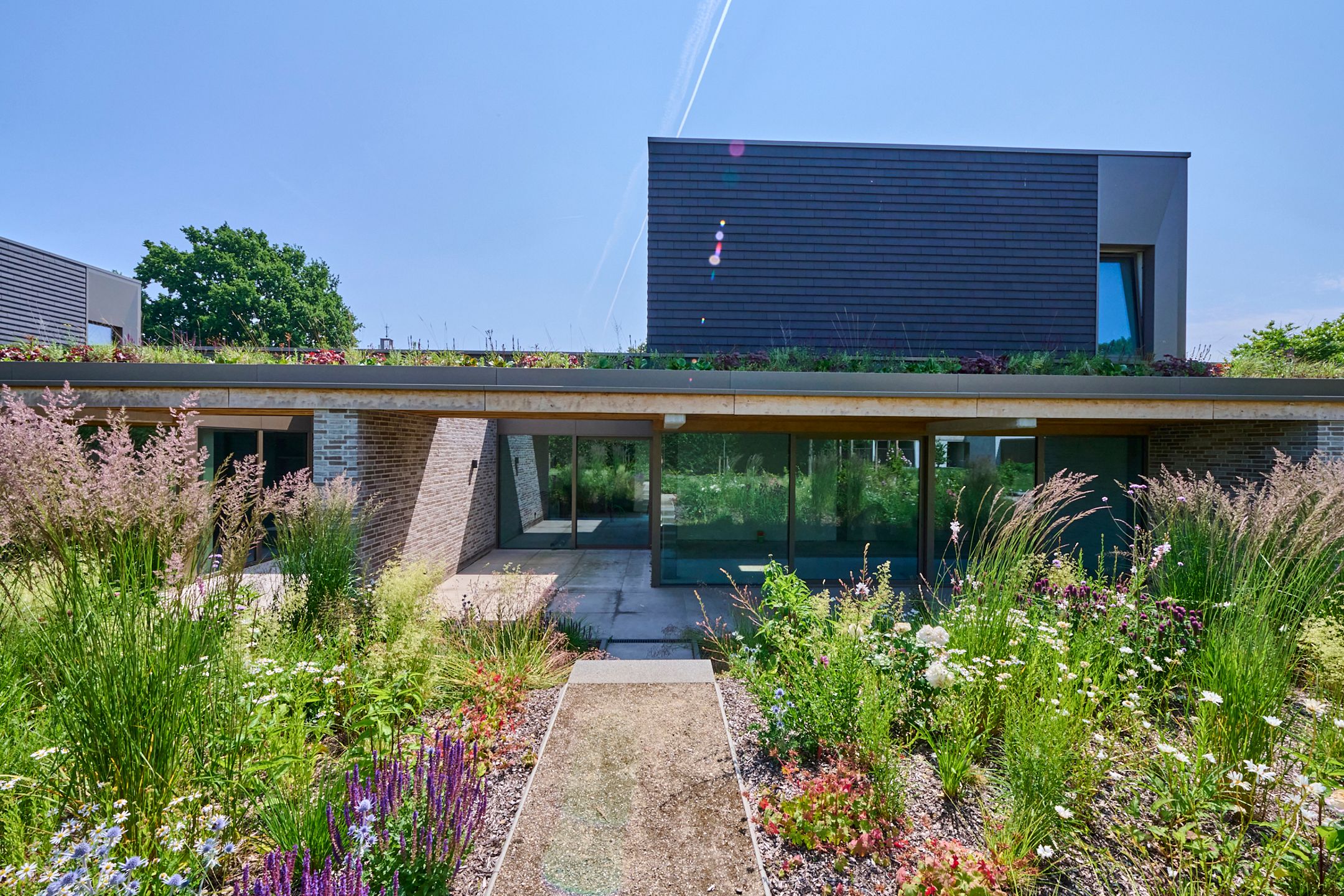 EXCLUSIEVE TUINLOFT MET - E-PEIL 0!  foto {{pictureIndex}}