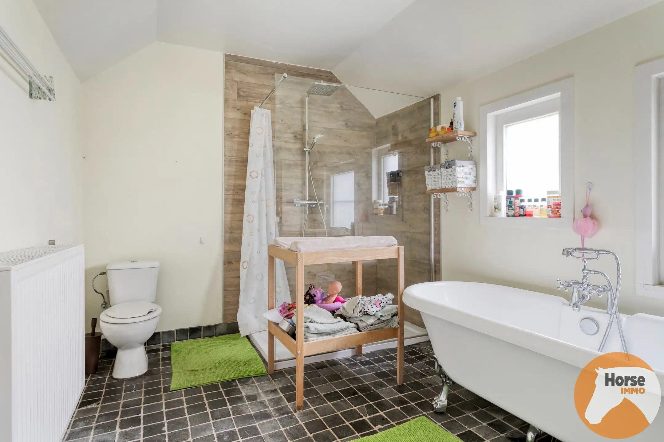 ZWALM - Ruime woning met 2 stallen en paddock foto 17