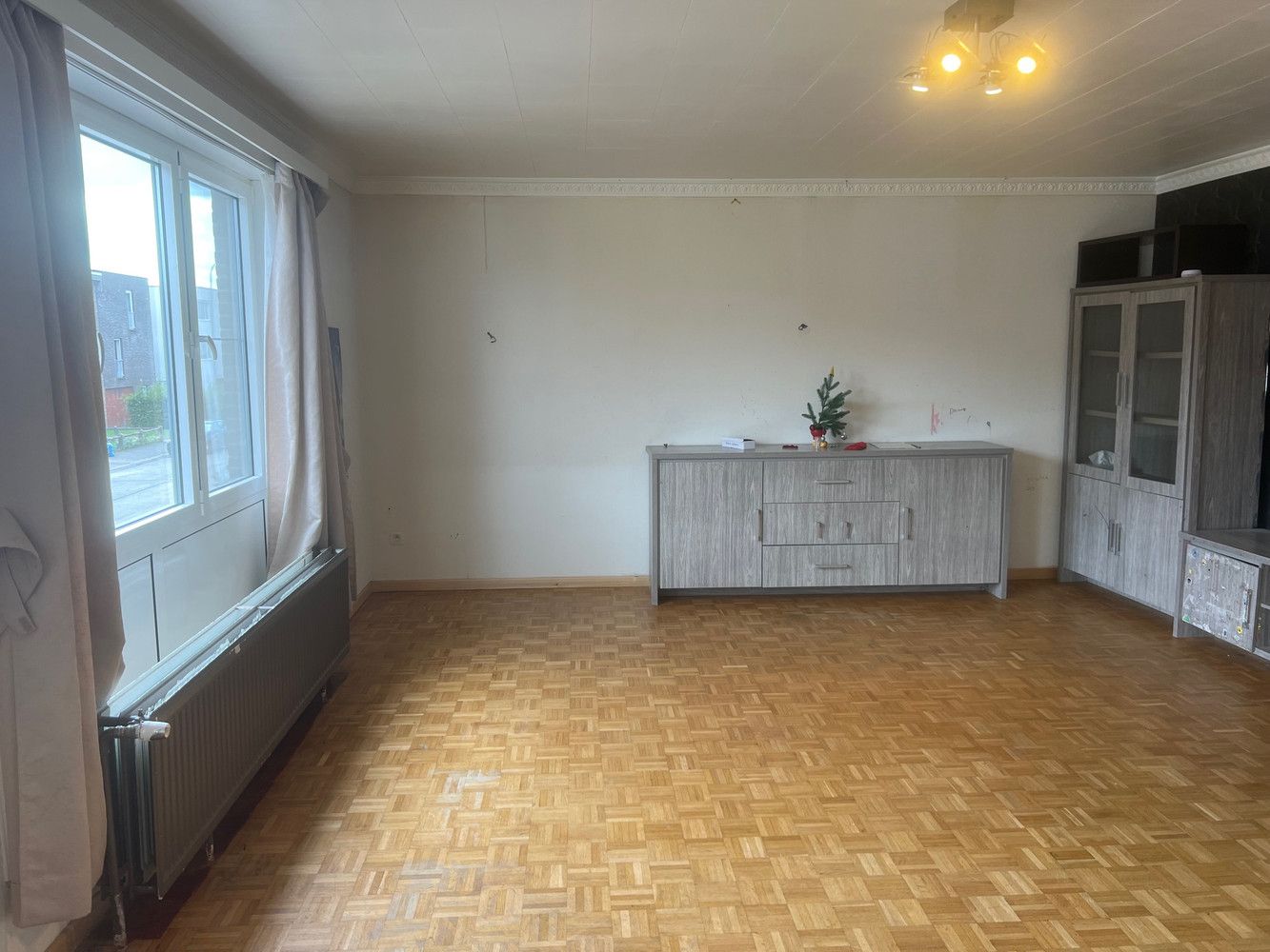 Twee slaapkamer appartement met ruime garage foto 6