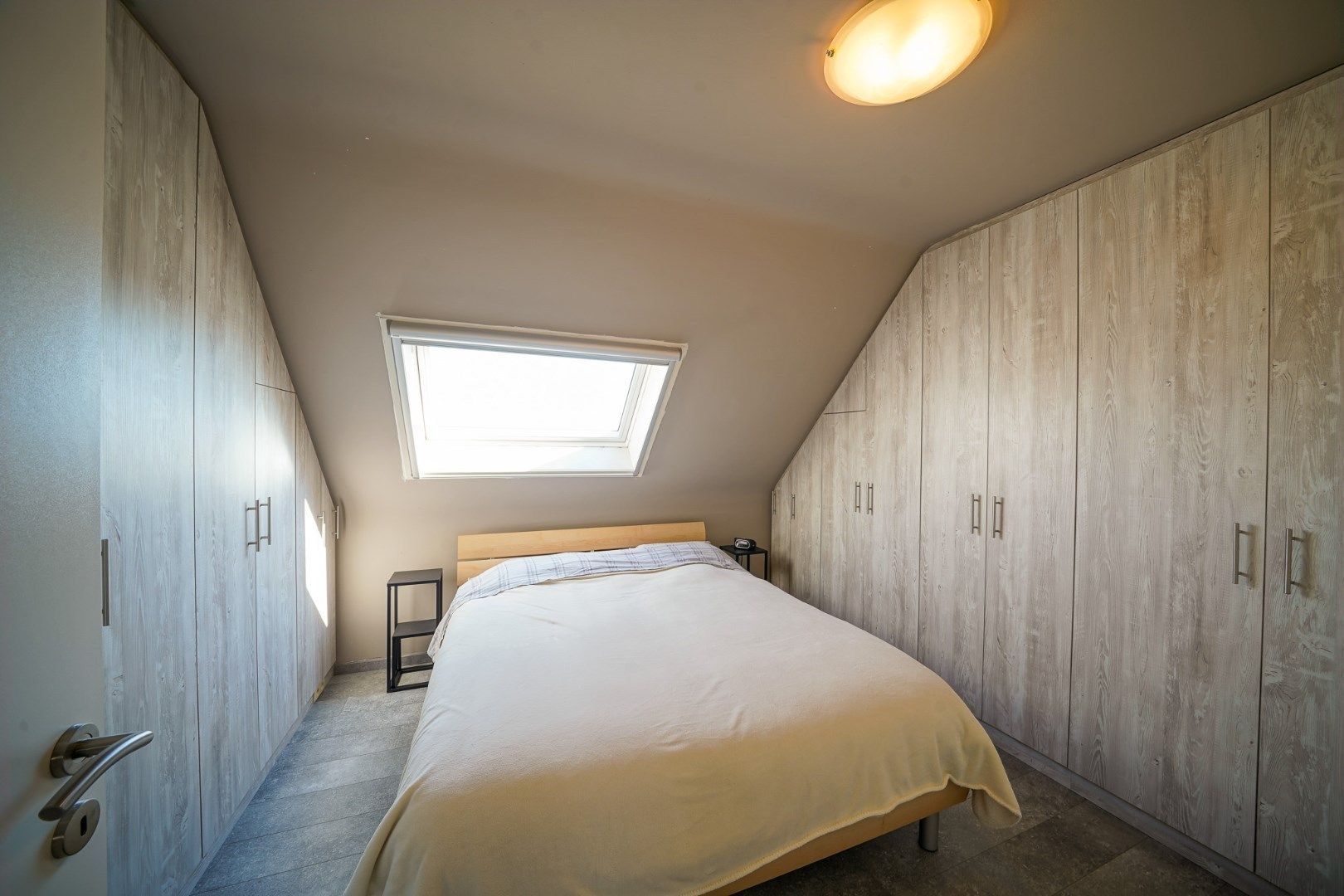 Perfect onderhouden duplex met 3 slaapkamers en zonnig terras Te huur foto 11