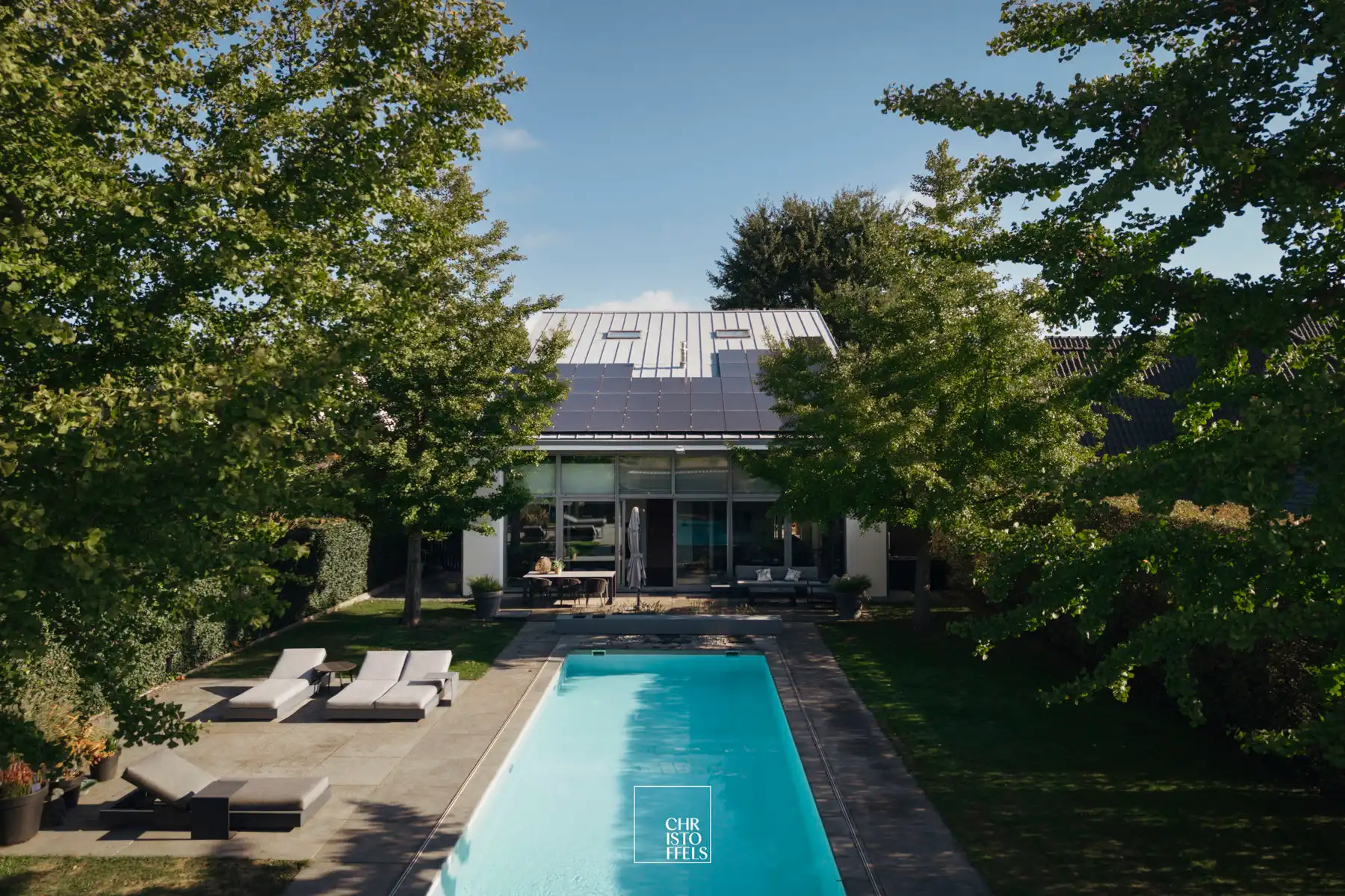 Moderne villa (374 m²) met zwembad en poolhouse op perceel van 1.039 m² foto 32