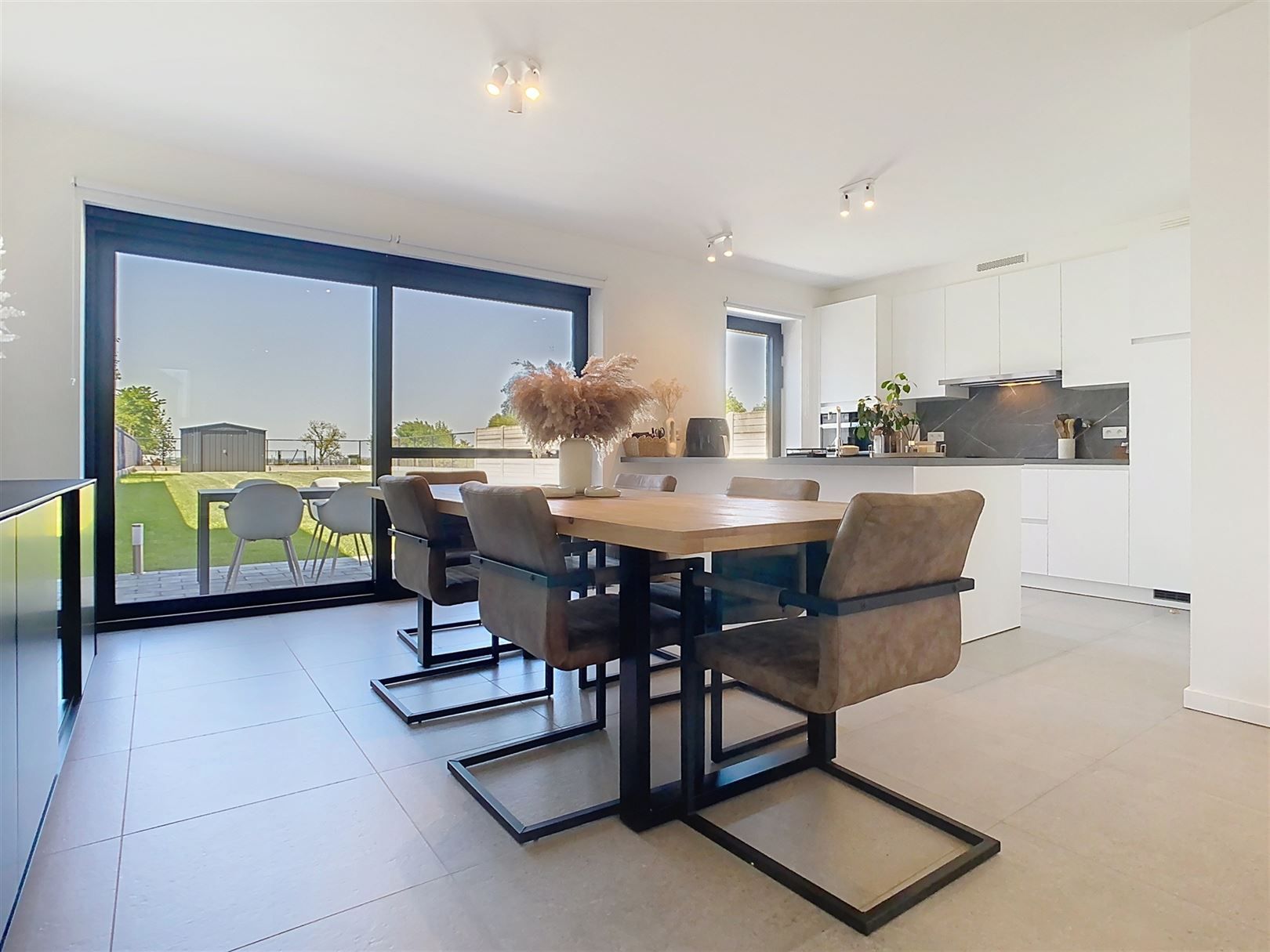 Mooie instapklare woning, 3 slpks, tuin, terras, garage foto 39