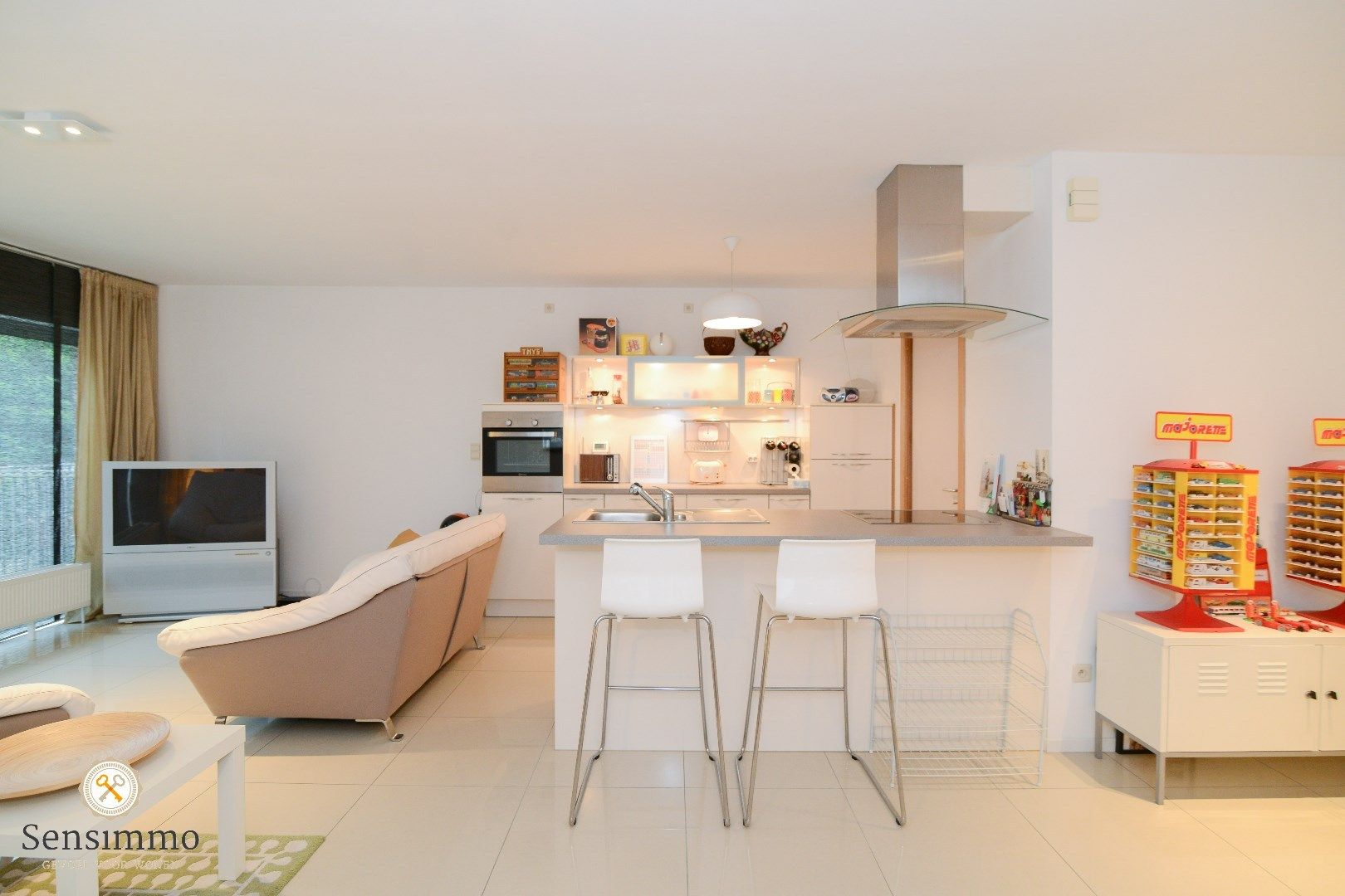 Gelijkvloers éénslaapkamerappartement met terras en parking foto 4