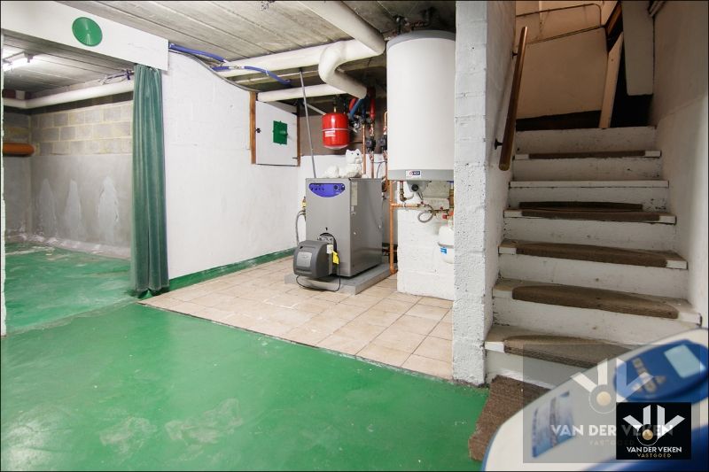 Ruim en zeer goed onderhouden triplex met veel mogelijkheden op goed bereikbare locatie in het gezellige Diepenbeek foto 39