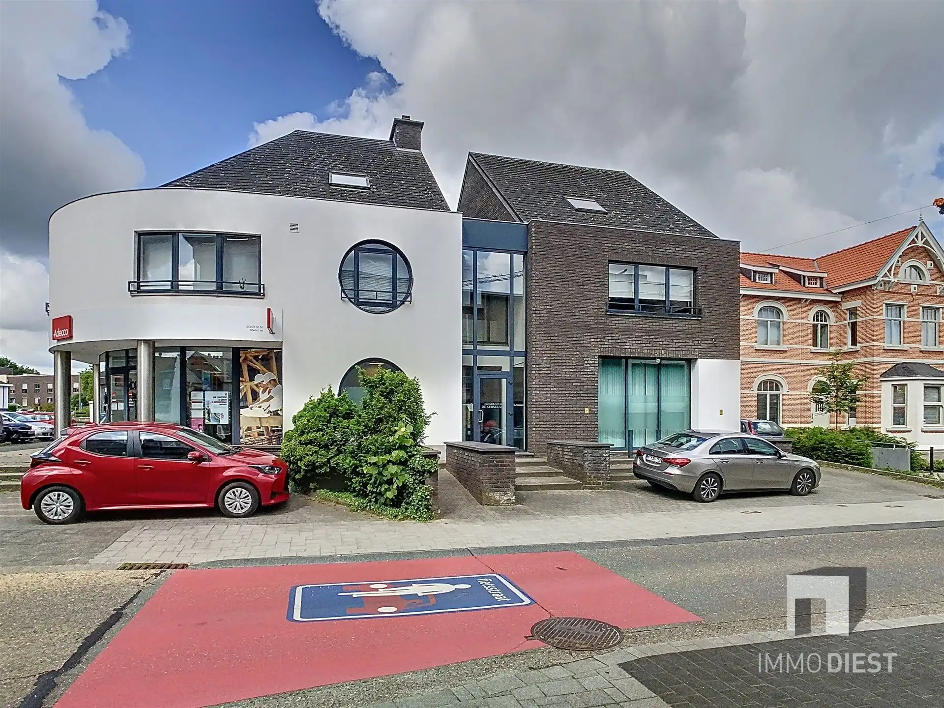 Luxueus ingerichte kantoorruimte foto 19