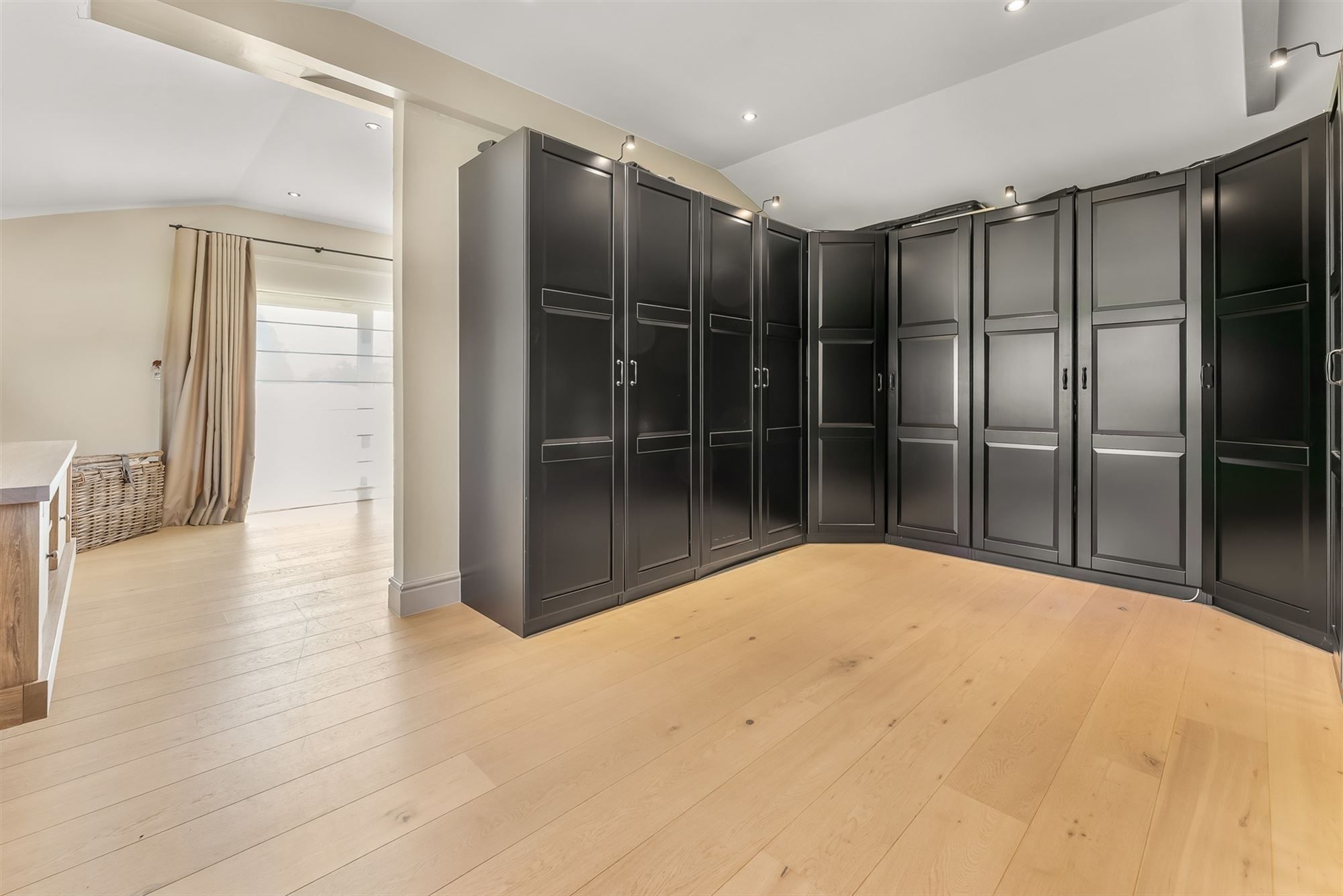 CHARMANTE WONING MET 5 SLAAPKAMERS OP UNIEK GELEGEN PERCEEL VAN 6600M² foto 18