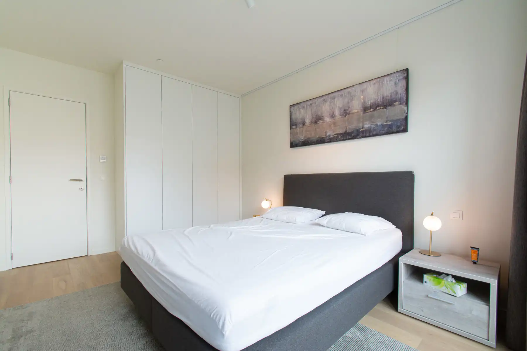 Gezellig gemeubeld 2-slaapkamer appartement met groot terras foto 11
