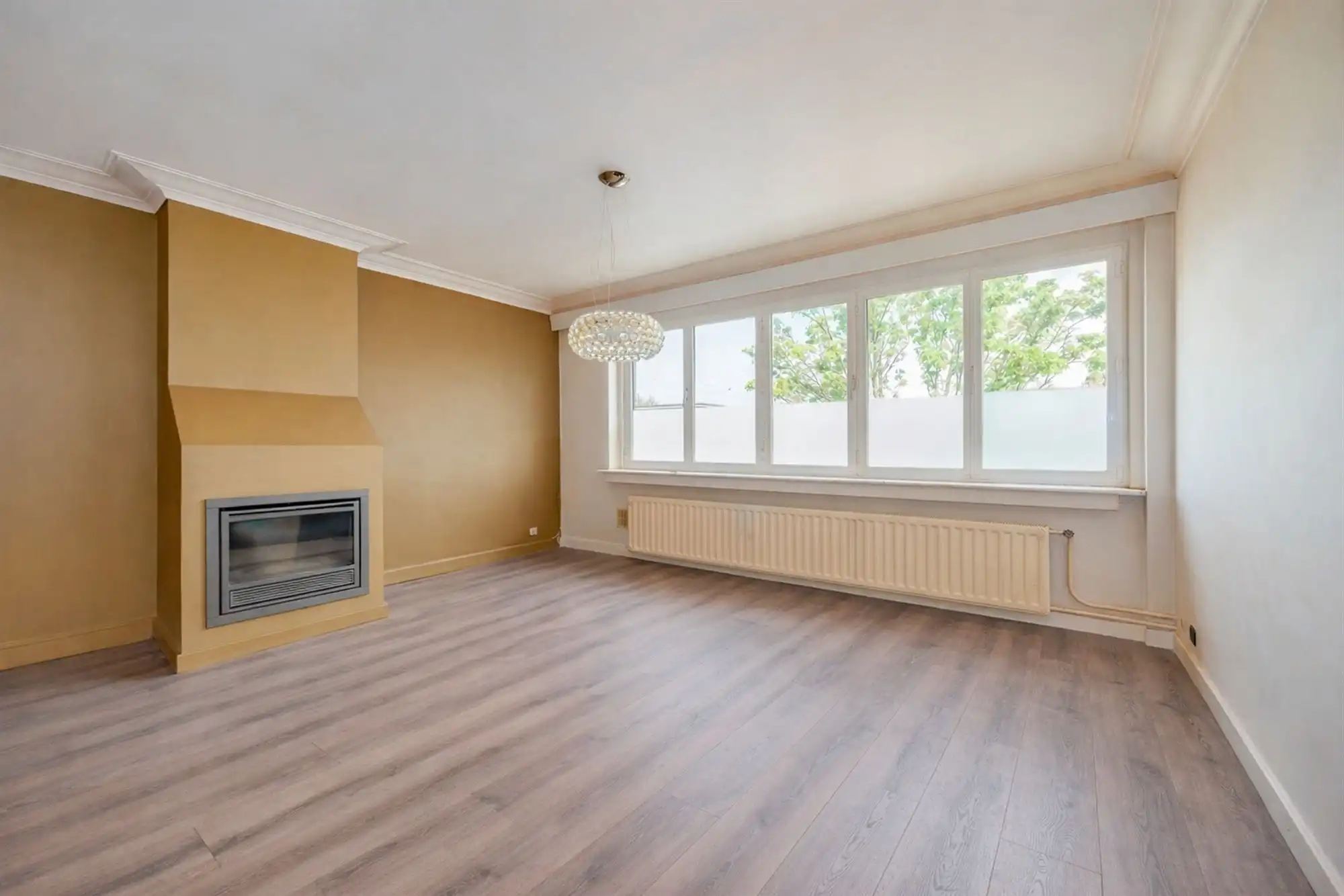 Ruim 2 slaapkamer appartement te Merksem foto 3