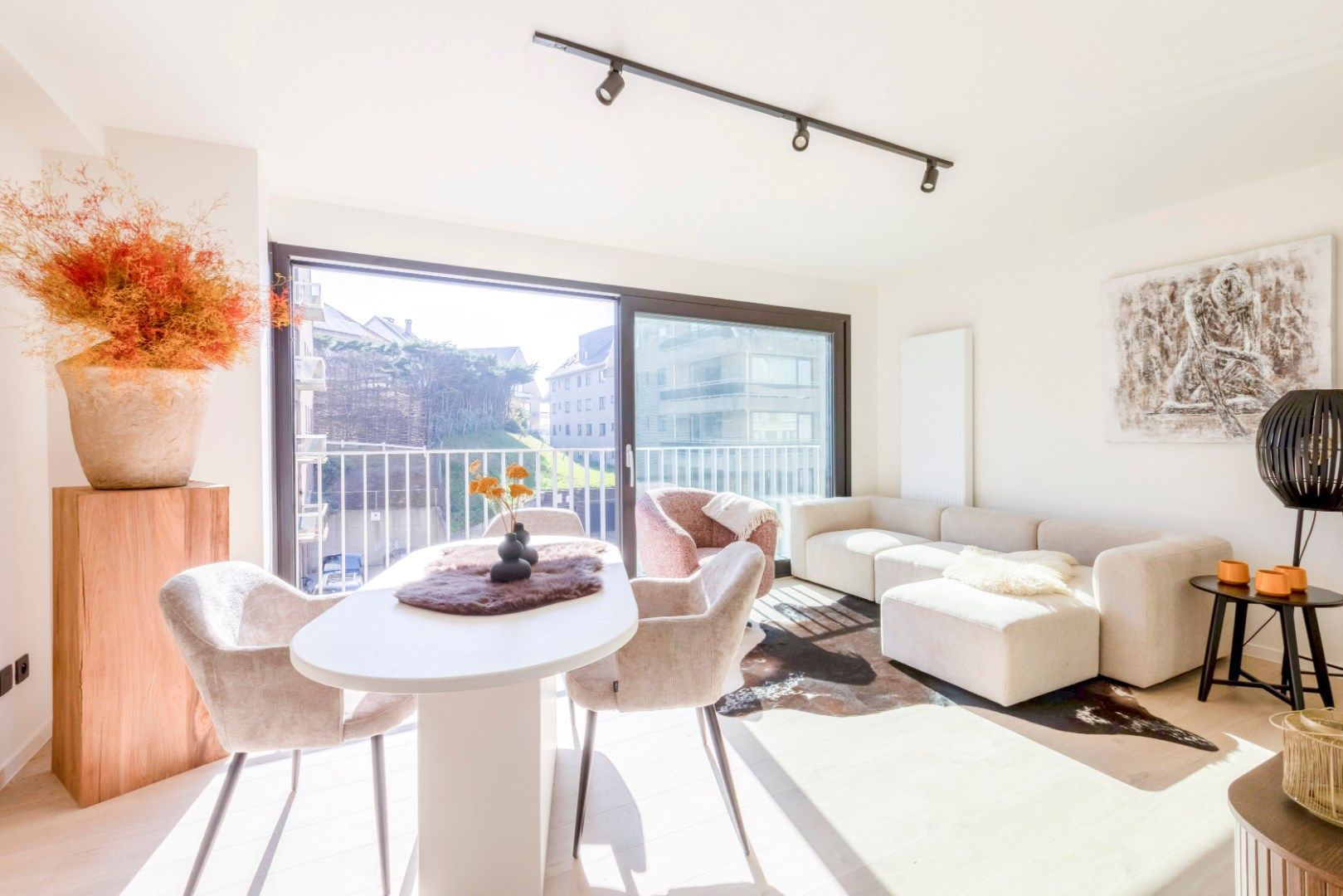 PRACHTIG GERENOVEERD APPARTEMENT met lateraal zeezicht te Koksijde  foto 5