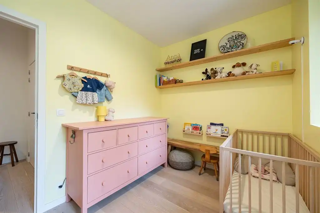 Instapklaar appartement met ruime tuin foto 12