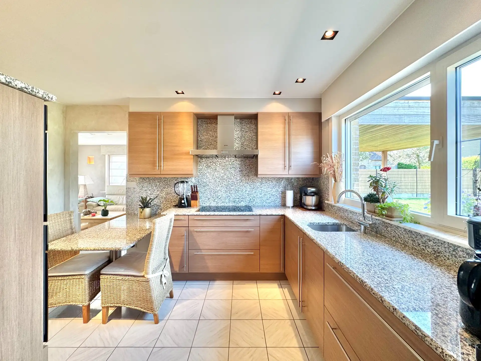VRIJSTAANDE WONING | TUIN | GARAGE | CARPORT | 3 KAMERS | 600 M² foto 13