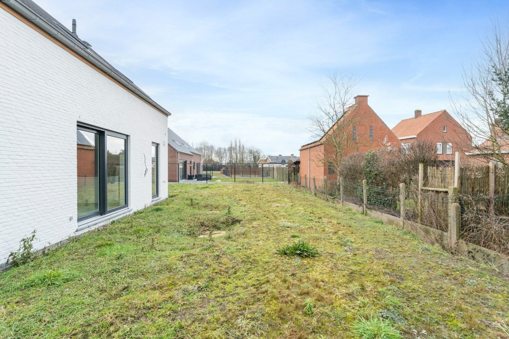 Rustig gelegen halfopen nieuwbouwwoning  foto 18
