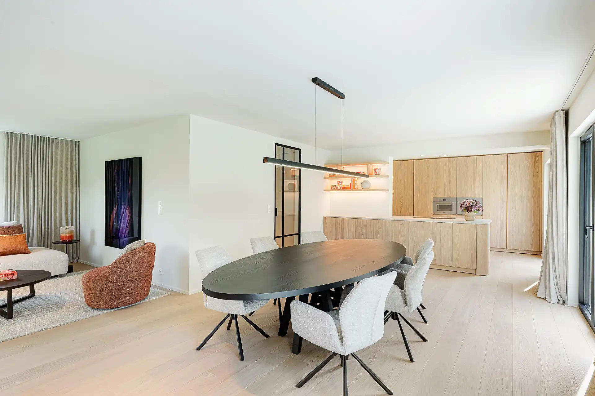 Smaakvol afgewerkte villa in Maaiken met ruime tuin foto 9