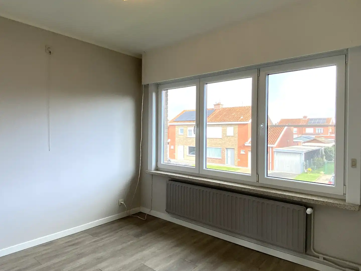 RUIME GEZINSWONING MET 4 SLPKS IN RUSTIGE WOONWIJK | GARAGE | TUIN foto 17