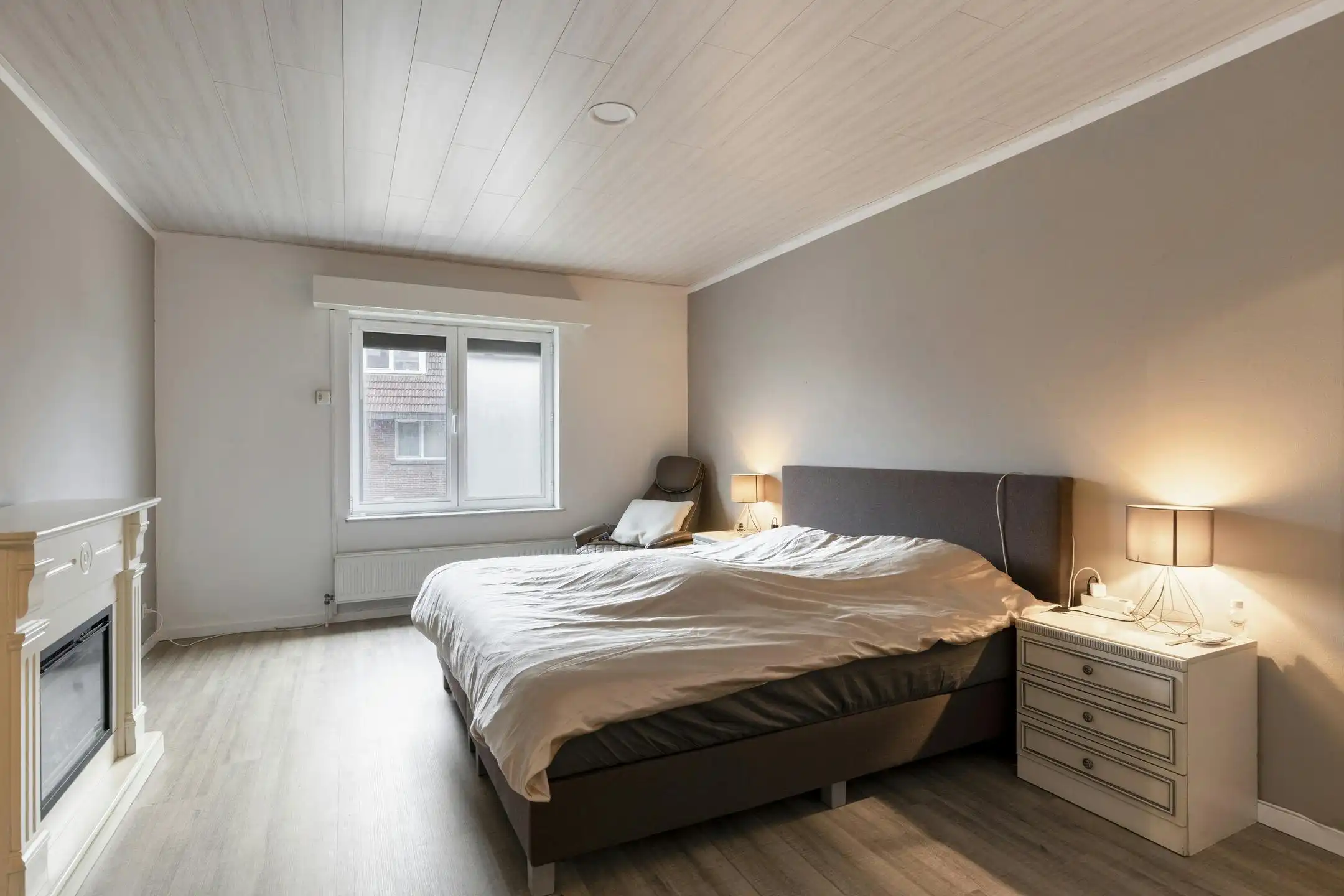 Appartement met drie slaapkamers en garage te koop! foto 12