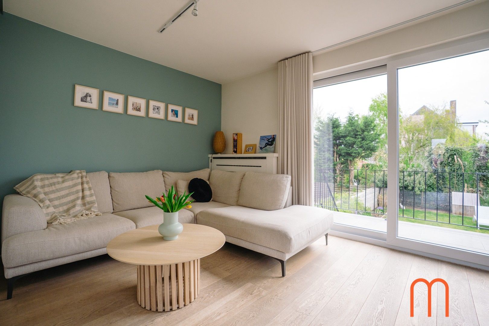 Prachtig gerenoveerde halfopen woning met 4 slaapkamers te koop in Mariakerke foto 3