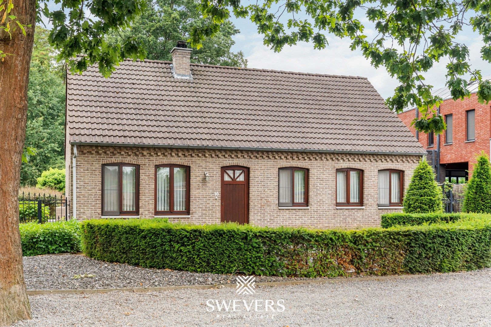 Rustig gelegen ruime woning met 3 slaapkamers op een zonnig perceel van 9a foto 39