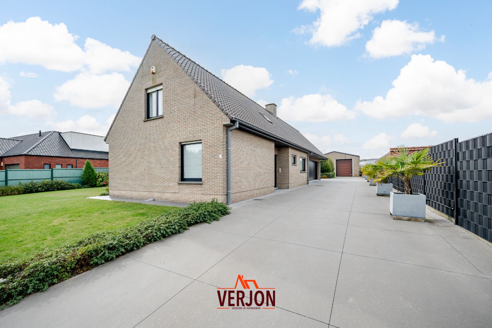 Kijkdag 11/10/2025 tussen 11 en 12 uur! Exclusieve woning met hangaar en luxueuze leefruimtes foto 3
