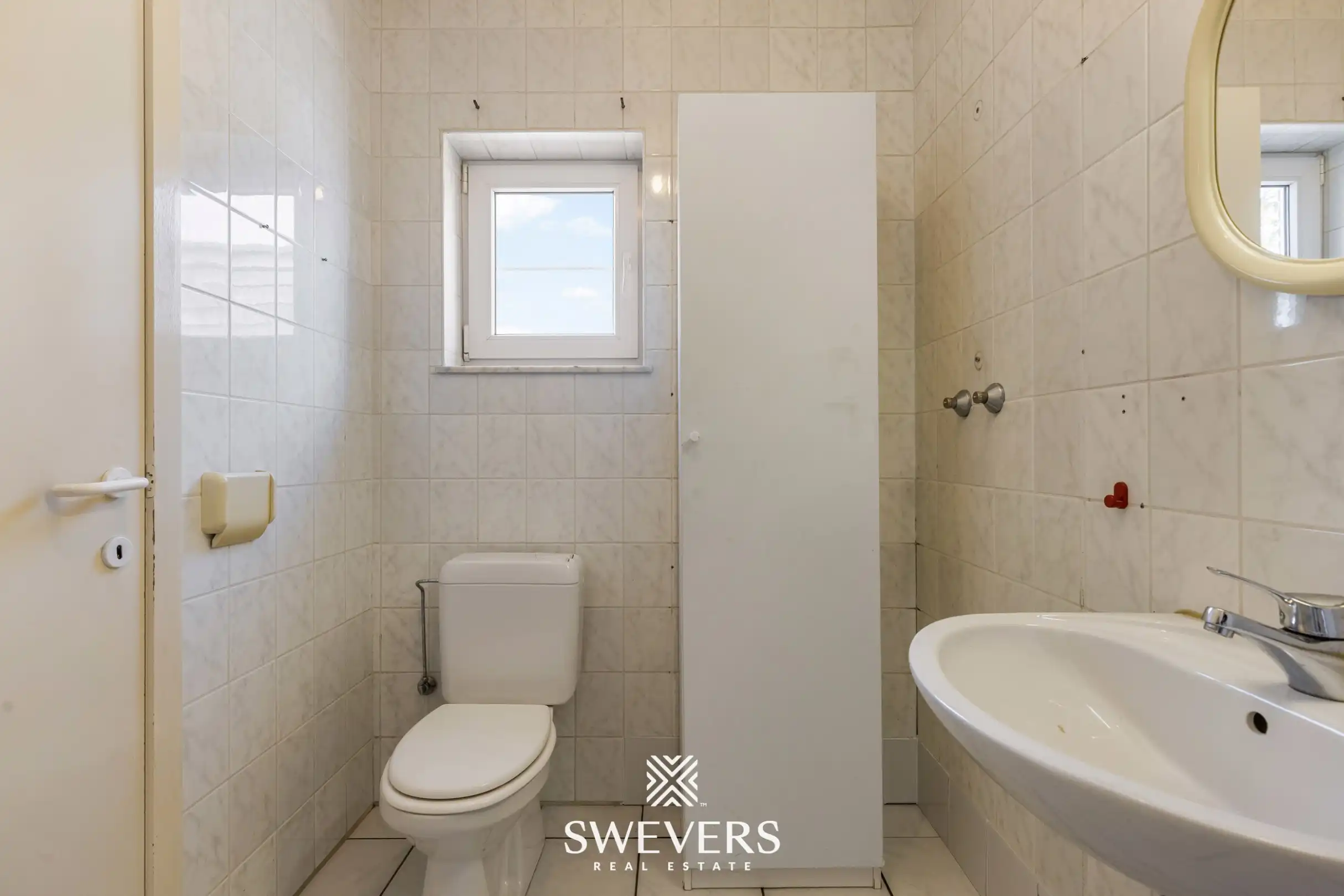 Instapklare woning met prachtig aangelegde tuin en bijgebouw in Helchteren foto 24