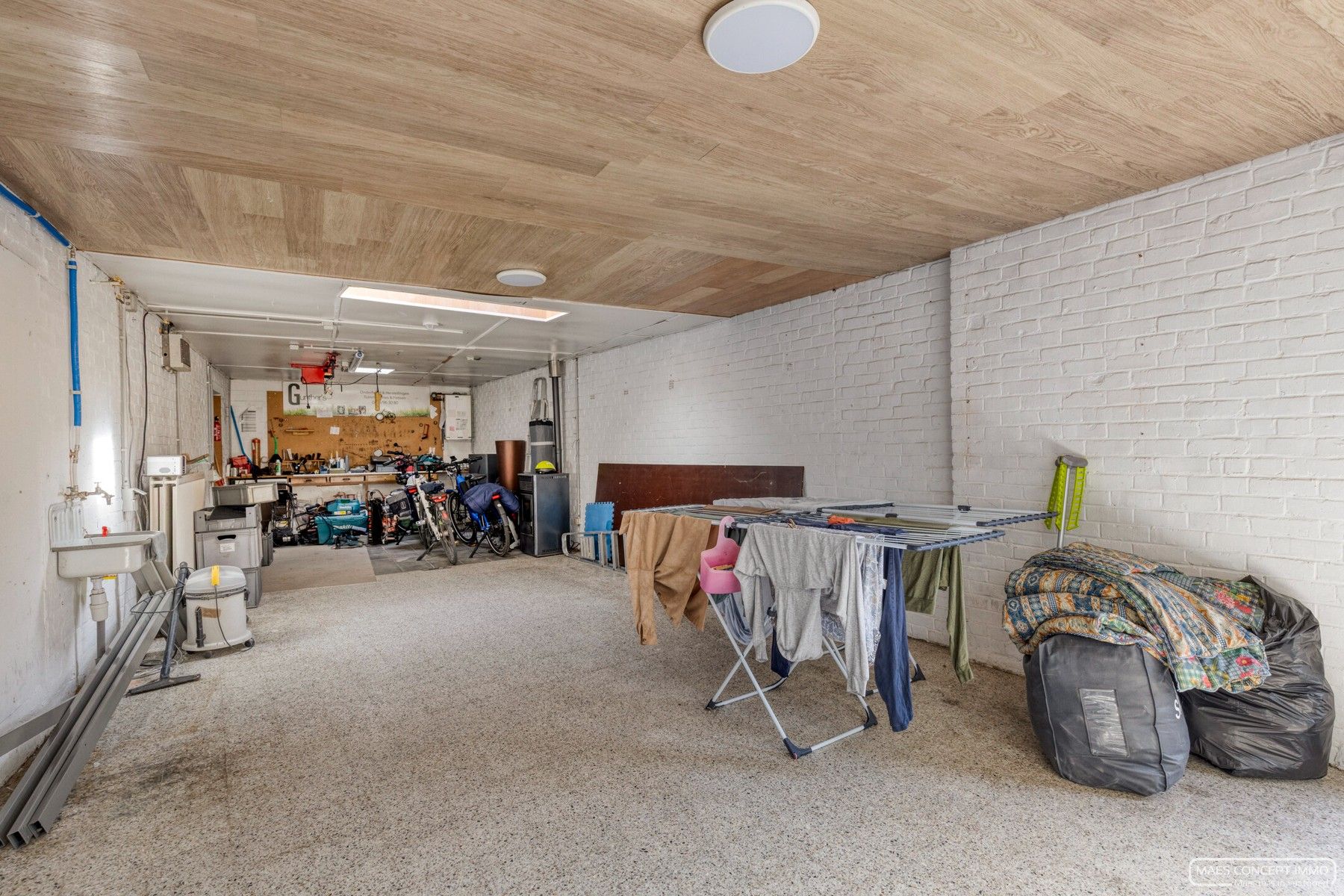 Handelspand met woonst te koop te Waregem op strategische ligging foto 22