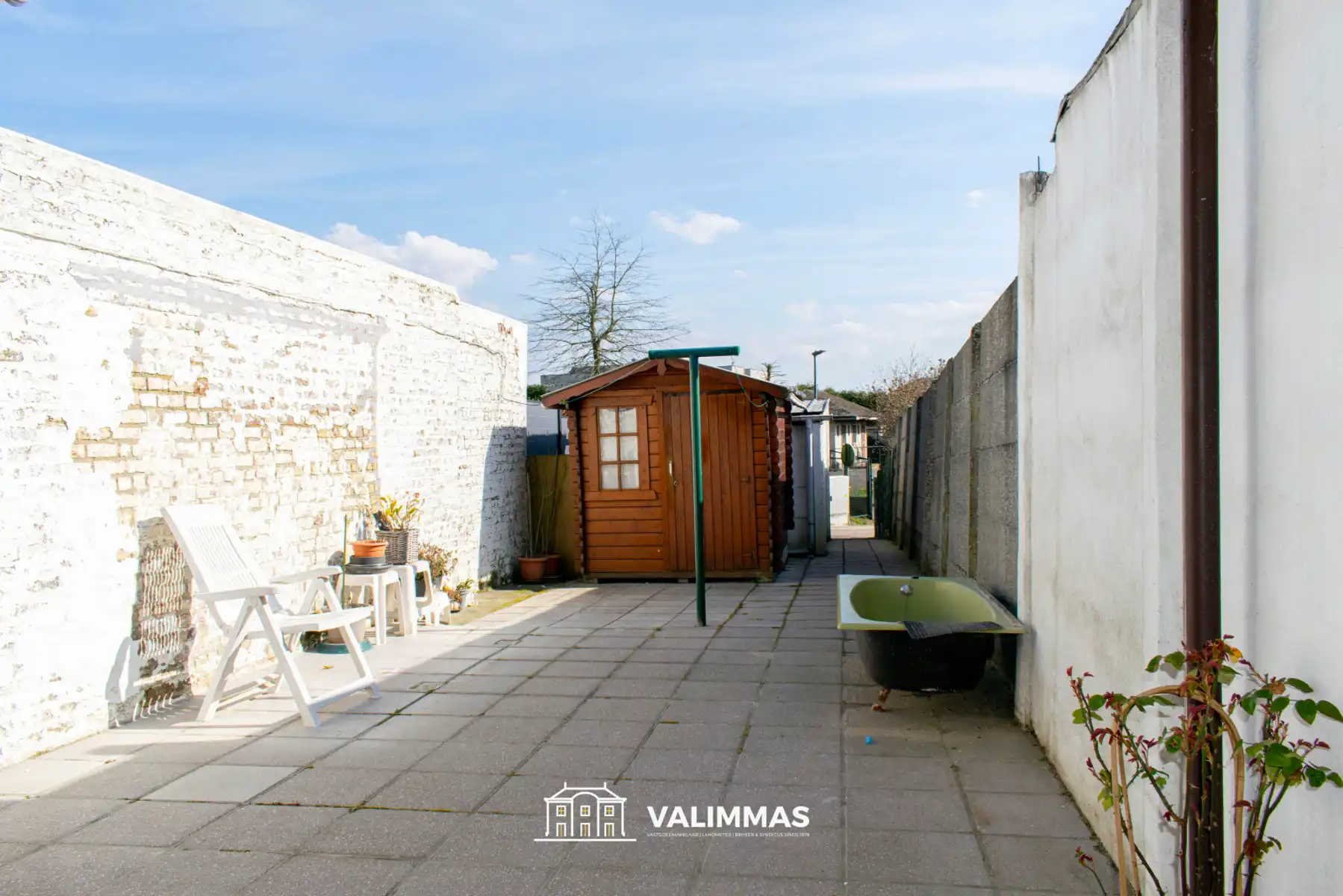 Goed onderhouden rijwoning met terras, tuinhuis en garage... foto 12