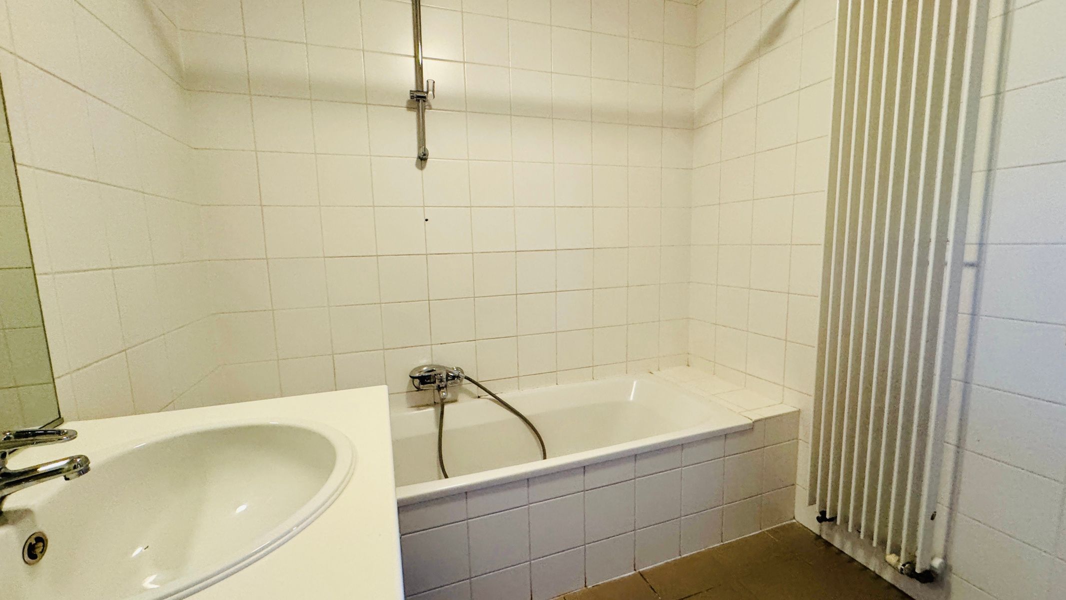 Zeer aangenaam en centraal gelegen 3 slaapkamer appartement  foto 26