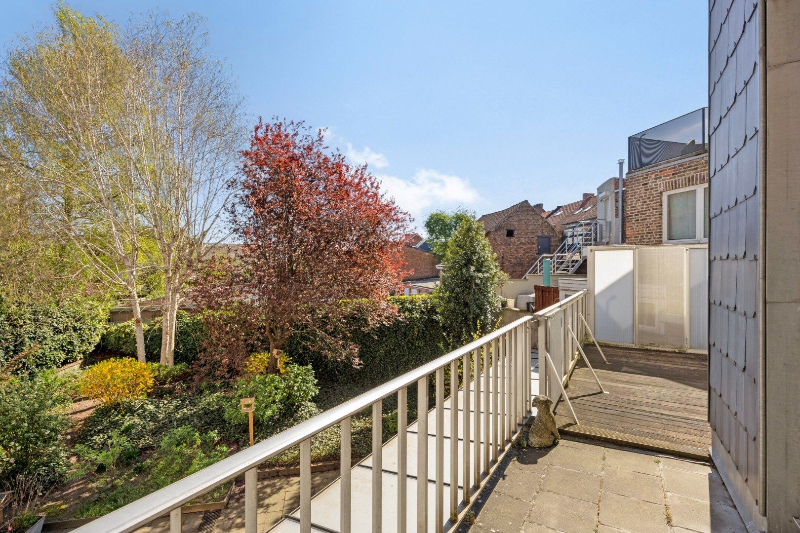 Ruim appartement met groot zonneterras in Tongeren - centrale ligging en open uitzicht foto 2