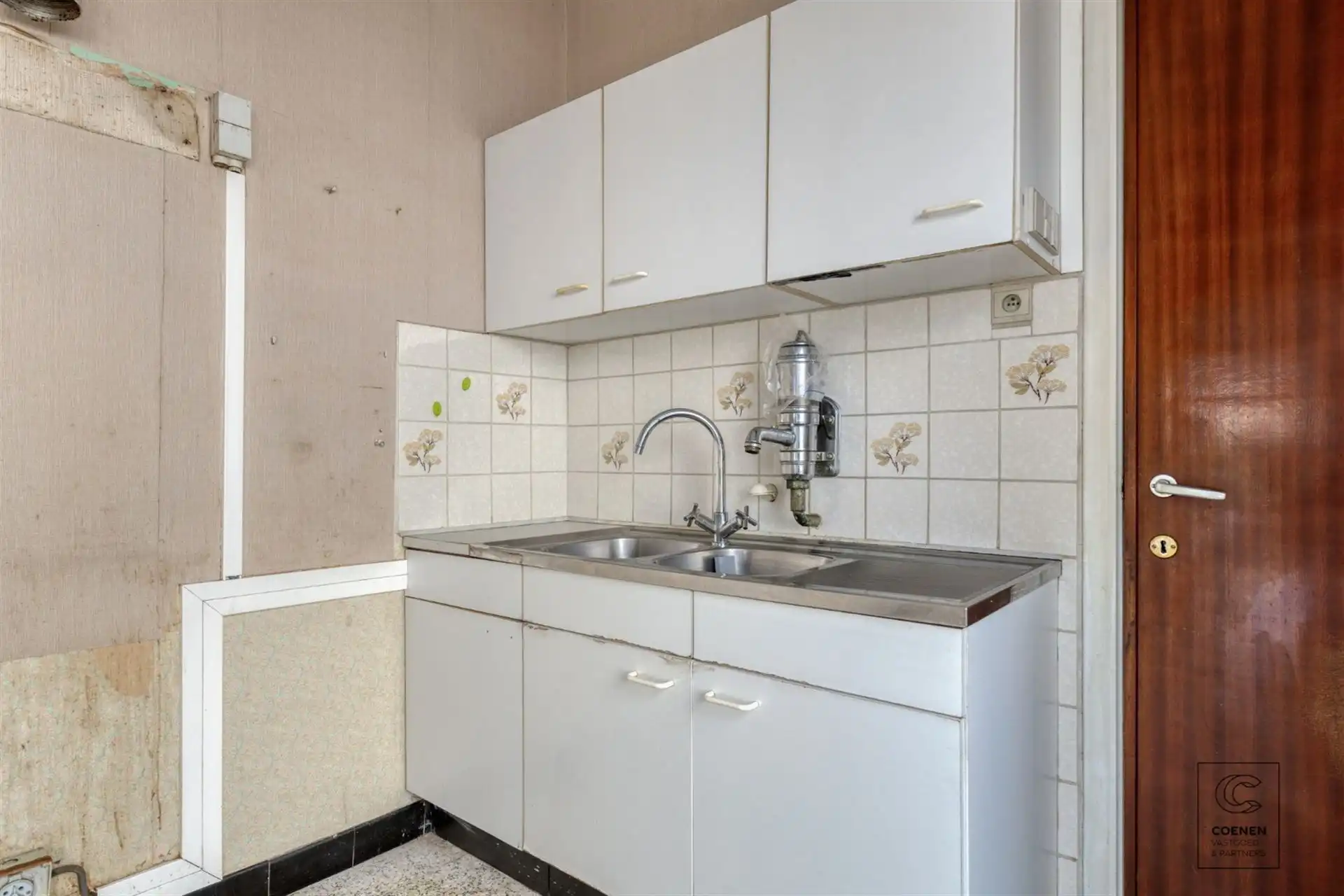 Te renoveren woning met 2 slpk op absolute toplocatie foto 13