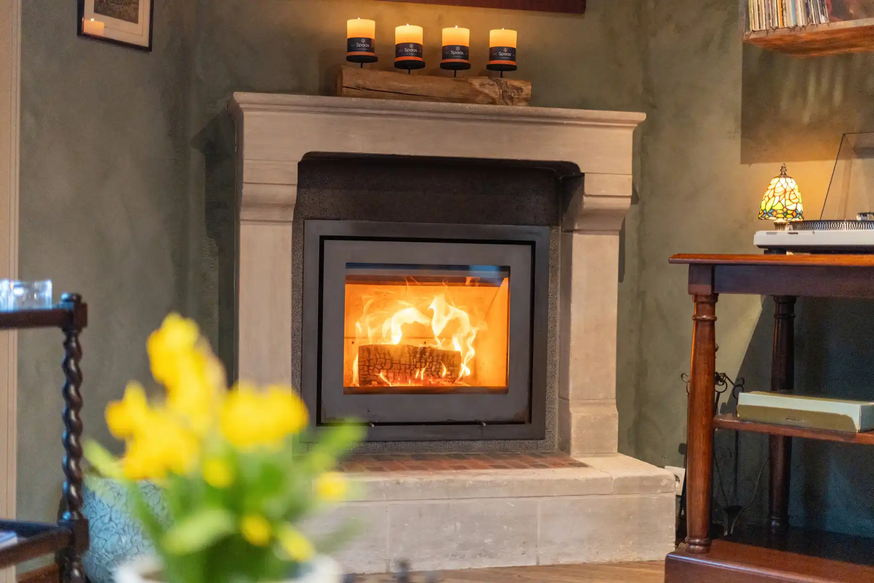 Charmante gerenoveerde woning met 3 slpk en 2 garages  foto 4