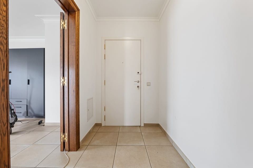 GEZELLIG 2-SLK APPARTEMENT VLAKBIJ HET CENTRUM VAN SINT-TRUIDEN foto 6