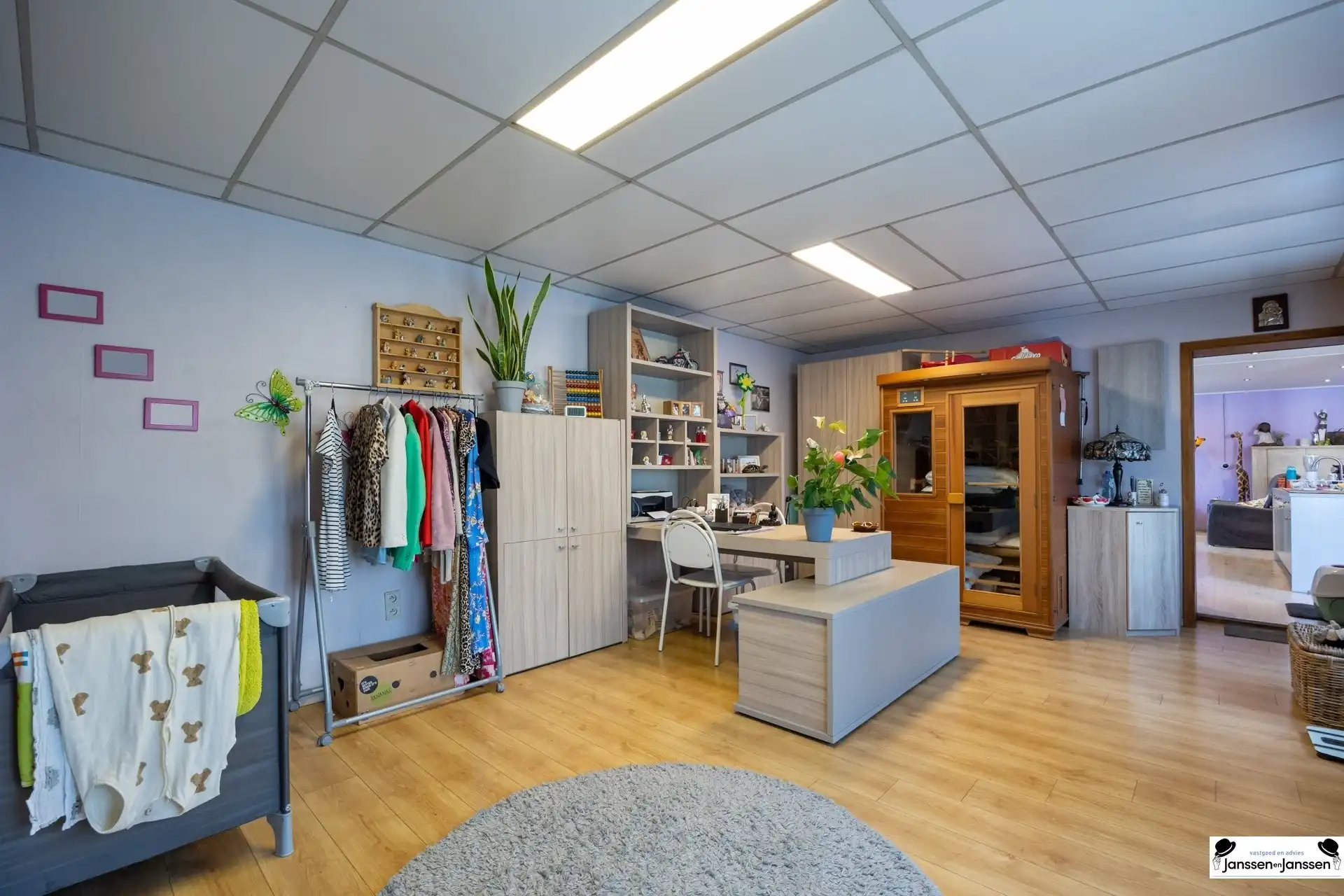 Ruim appartement in voormalige suikerfabriek Merksem foto 9