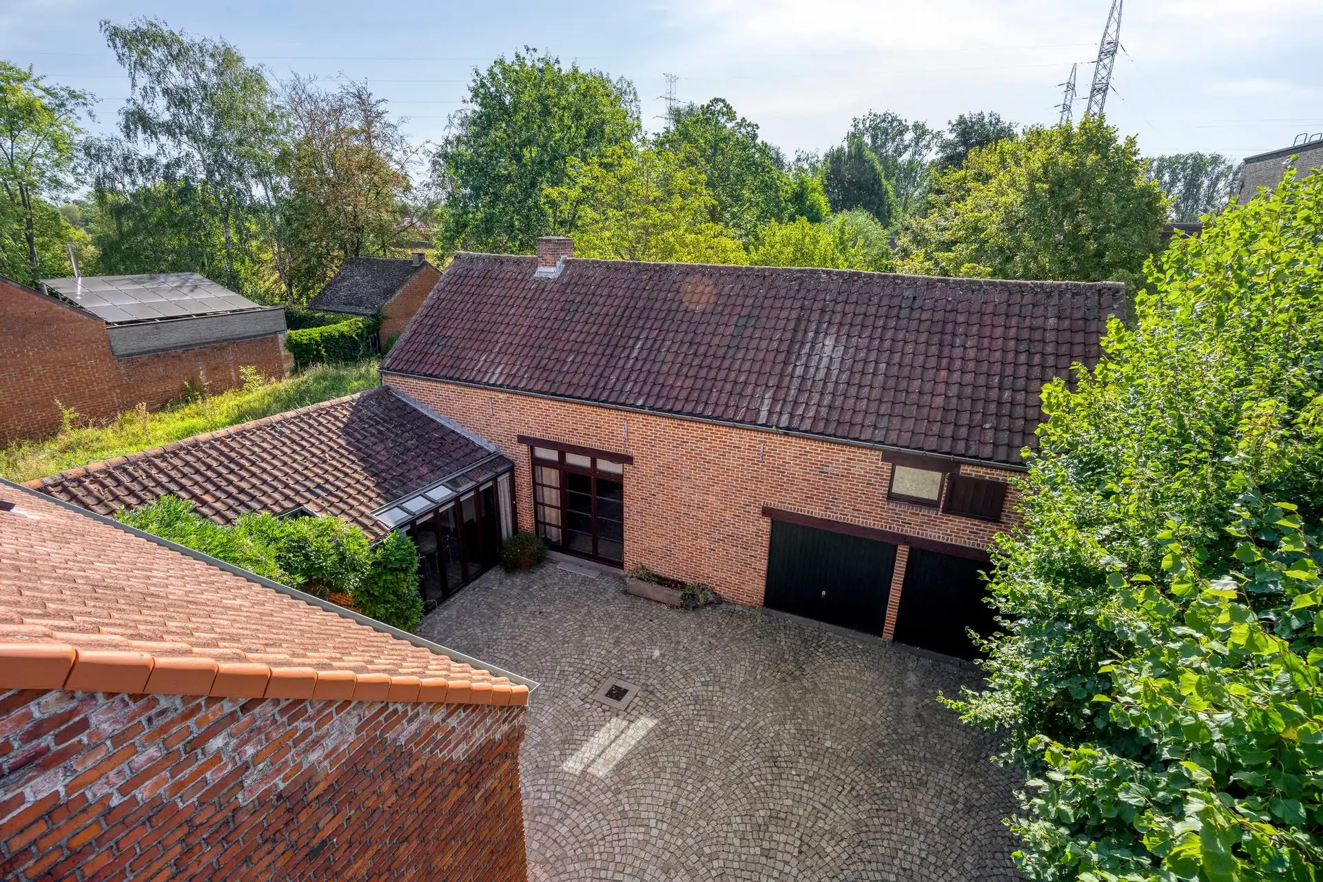 Charmante, te renoveren woning met karakter, binnenkoer en tal van mogelijkheden in Godsheide foto 19