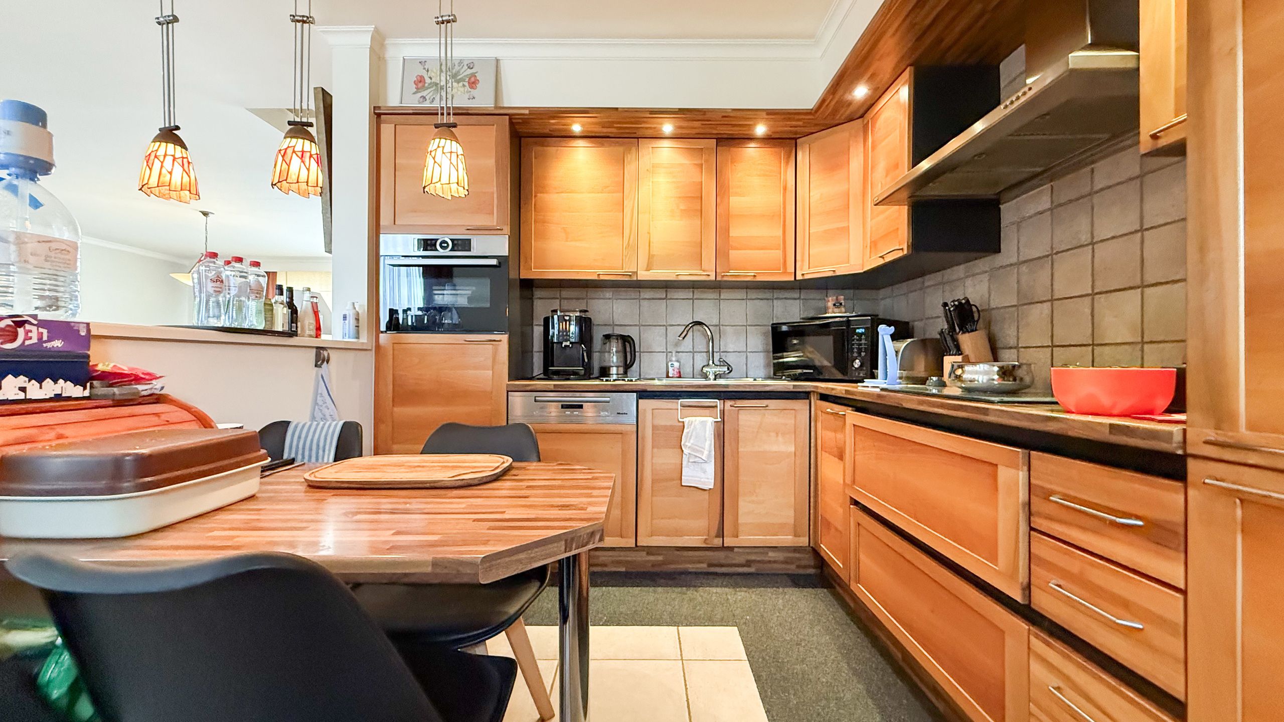 Ruim appartement met groot terras en garage!  foto 10