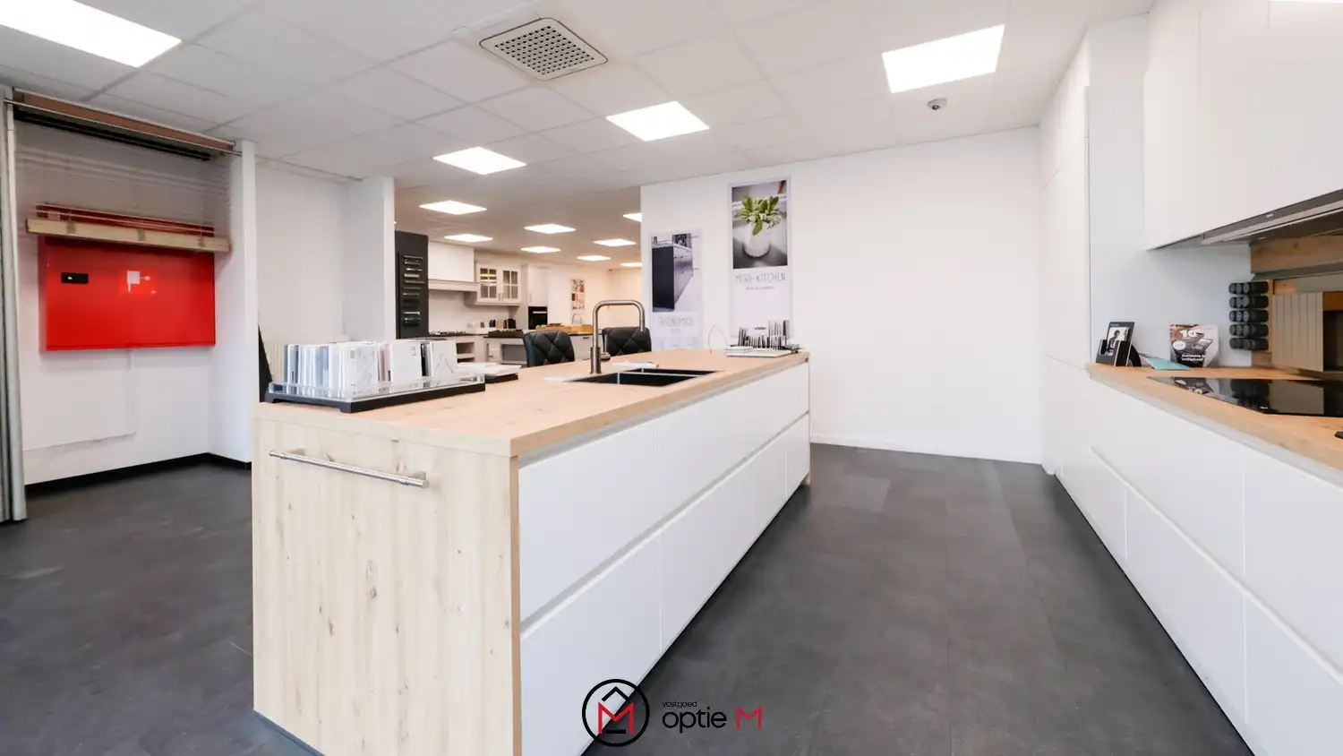 Polyvalente showroom met magazijn te Huur in Paal (Beringen) foto 8