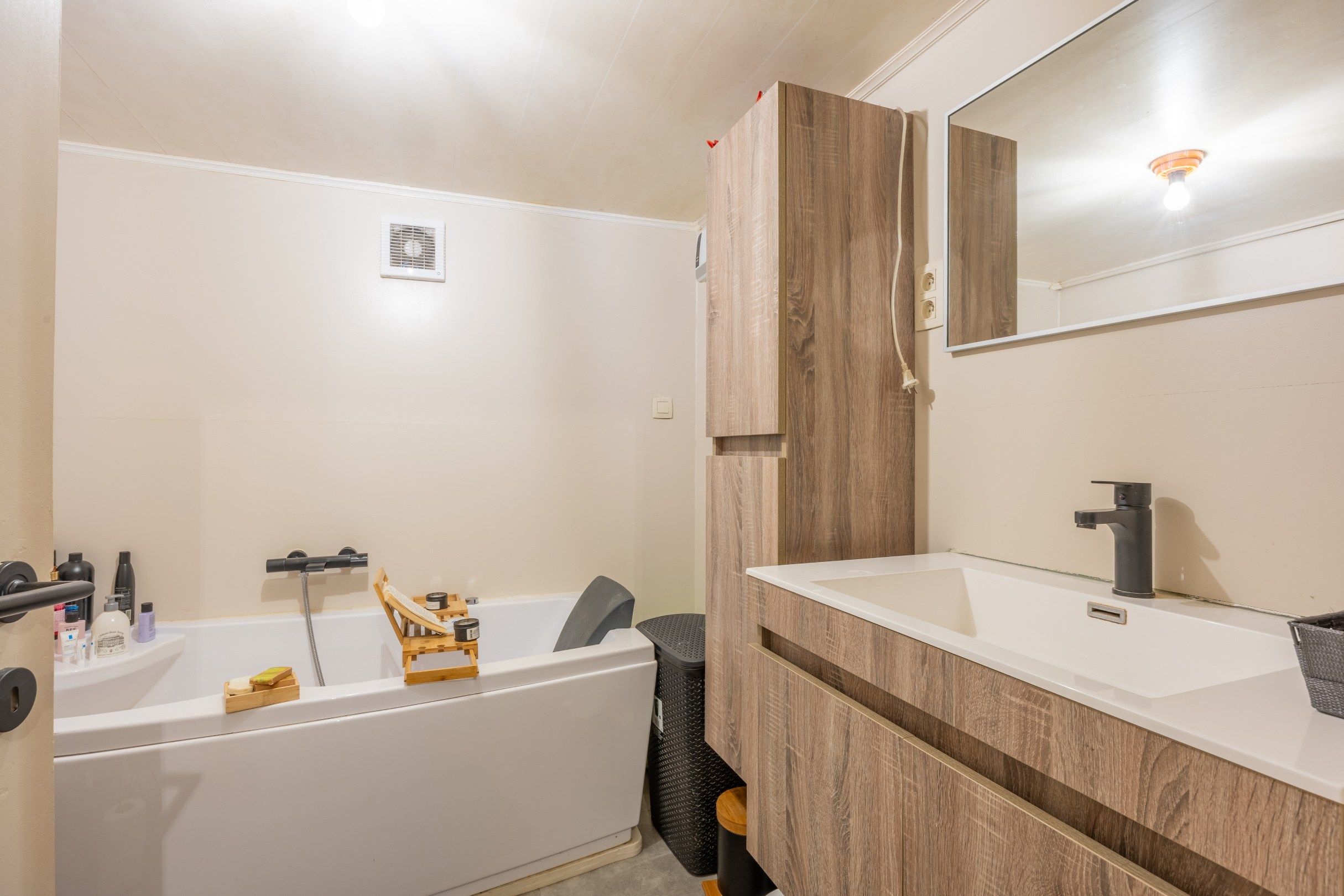 Betaalbare woning met oprit en tuin!  foto 11