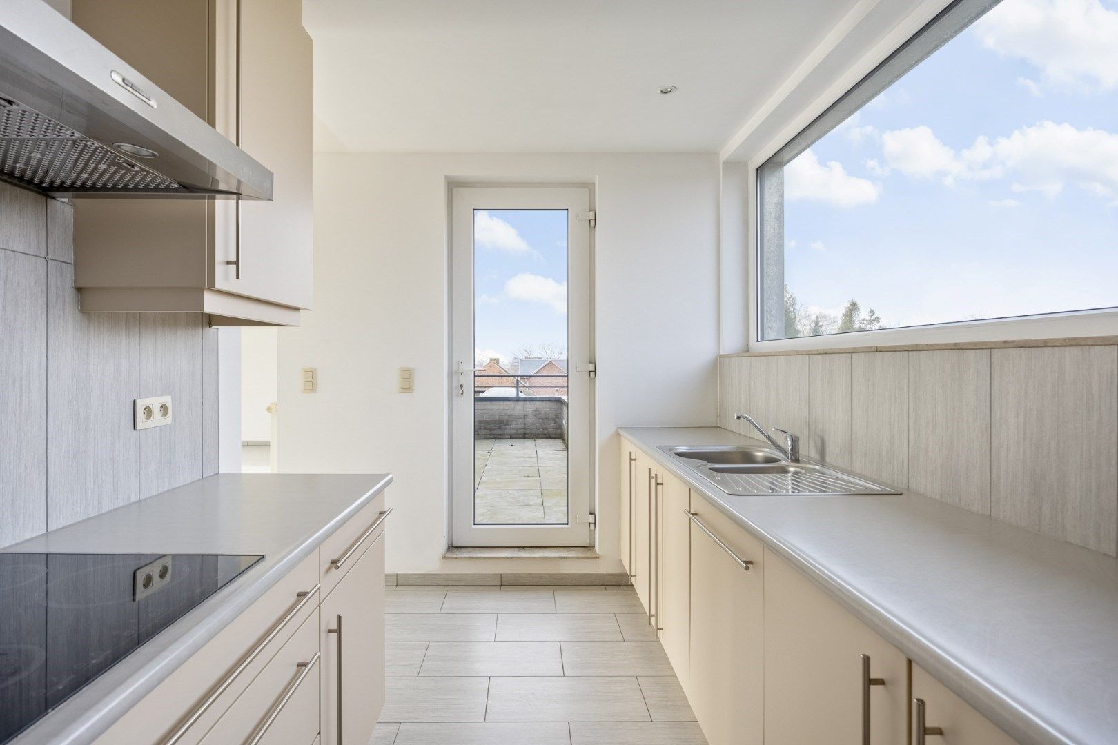 Luxe penthouse appartement te Hasselt/Kermt foto 11