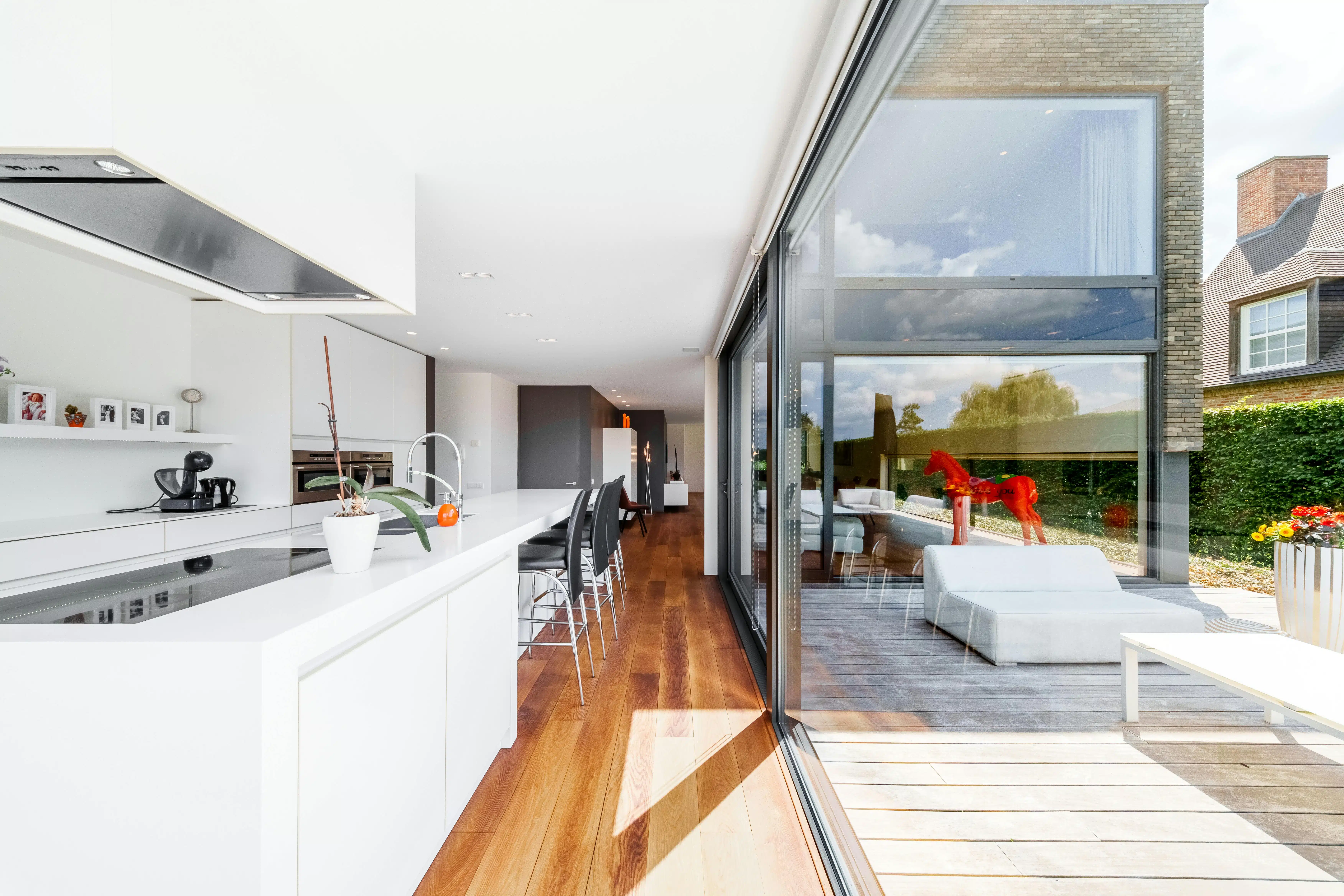 Unieke architecturale villa in Oostrozebeke foto 5