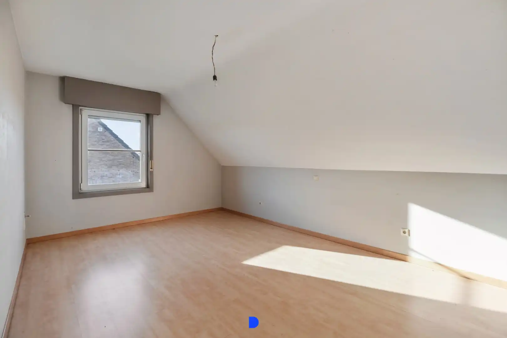 Halfopen woning met tuin in Oekene! foto 10