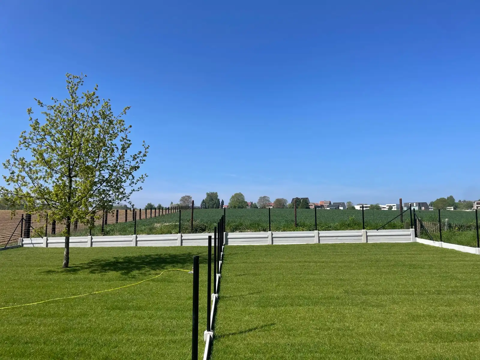 Leemans Immobiliën stelt u deze volledig gerenoveerde woning voor, gelegen op een gegeerde en centrale locatie in Asse. foto 16