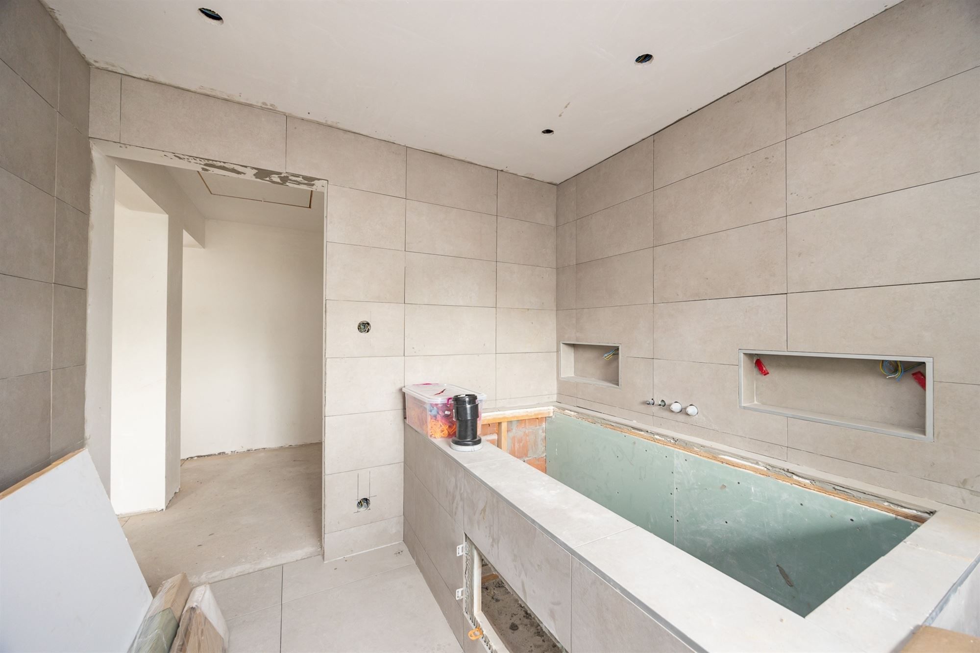 Te renoveren HOB op perceel van 693m² foto 14