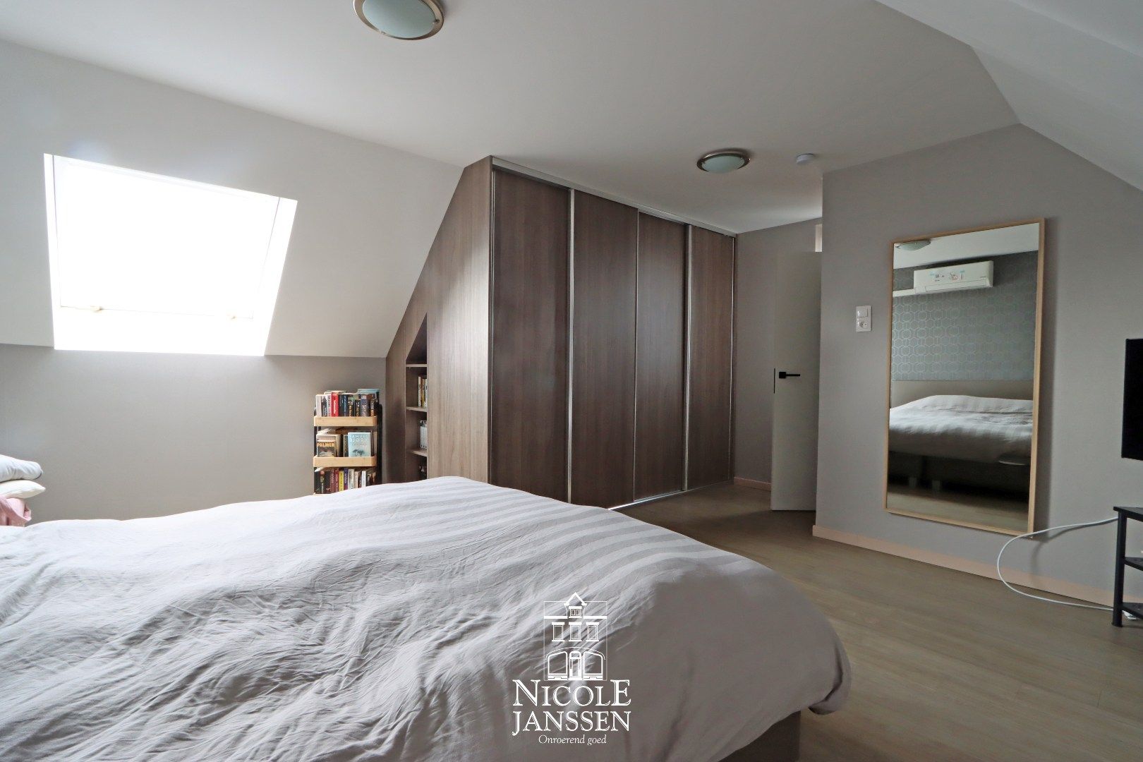 Charmante halfvrijstaande woning  foto 19