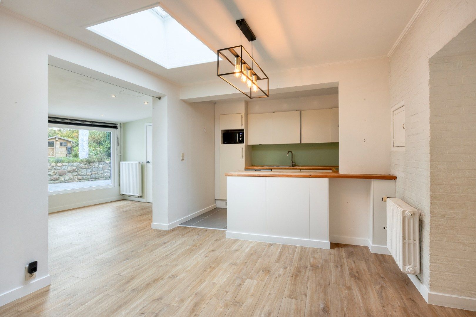 Recent gerenoveerde woning met 3 slaapkamers en prachtige tuin - EPC 141 kWh/m² - bewoonbare oppervlakte 137 m²         foto 7