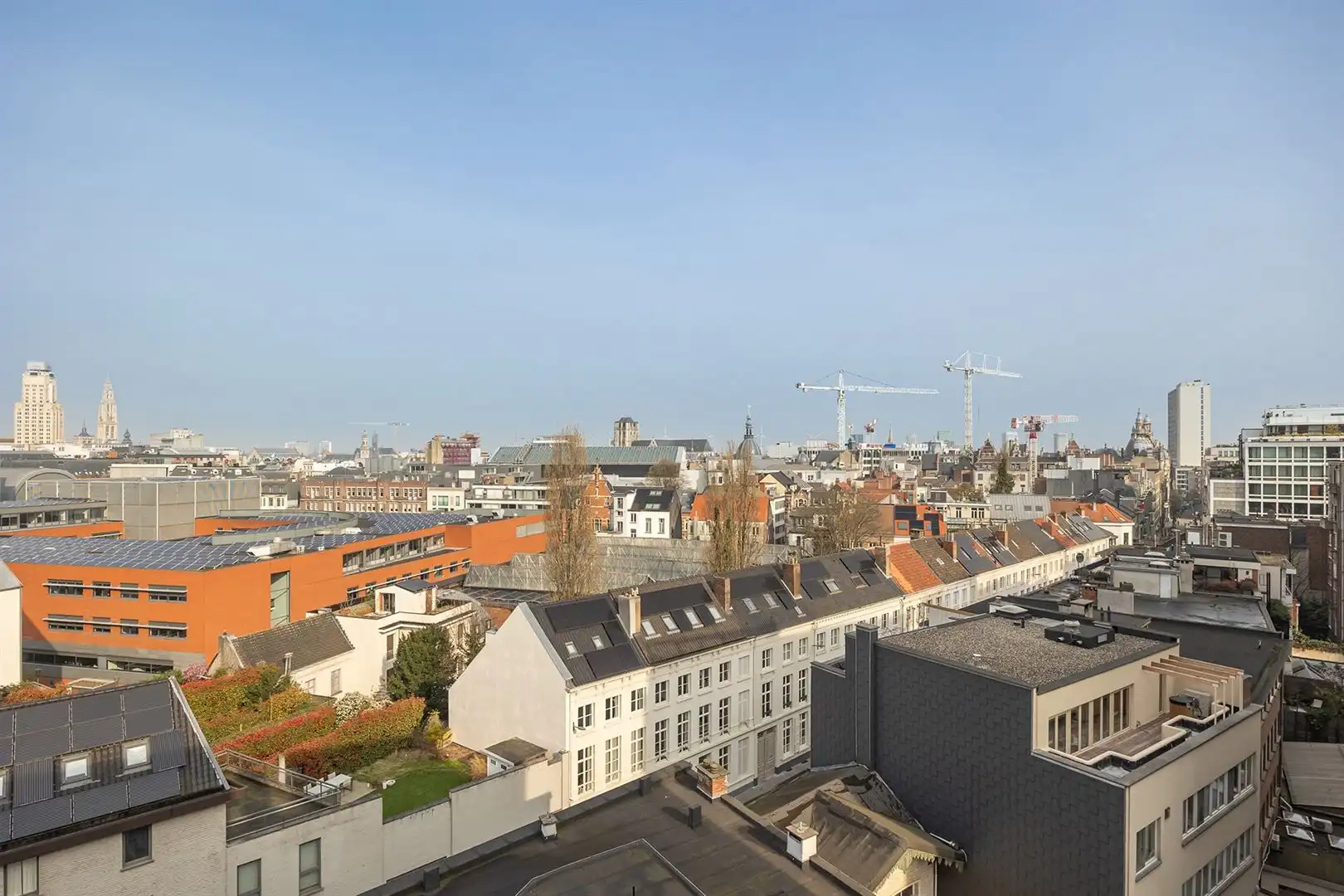 3-slaapkamer appartement met mooi stadszicht foto 13