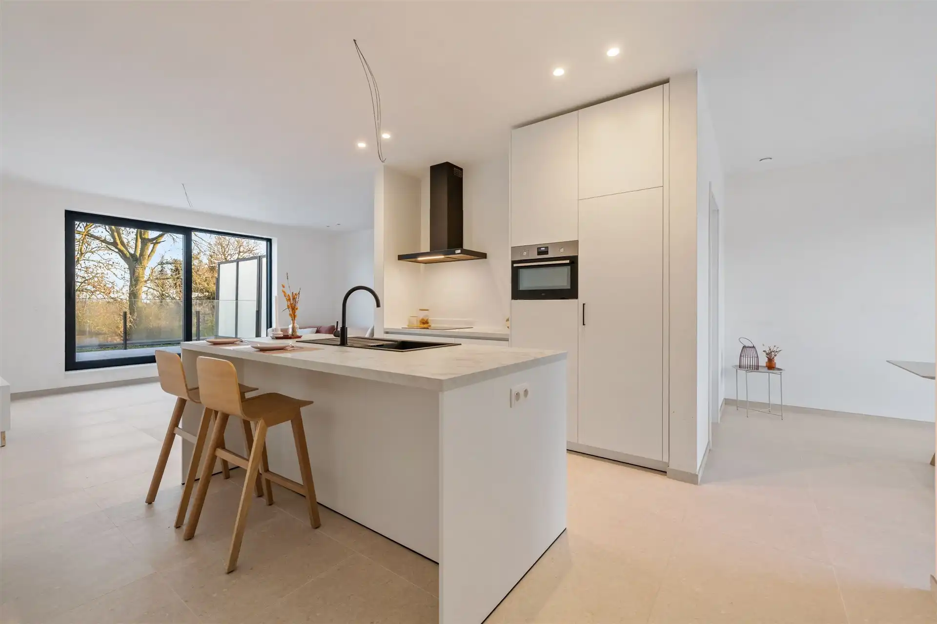 Ruim en lichtrijk appartement met 2 slaapkamers en mooi terras (121m²) met 2 slaapkamers en aangenaam terras foto 3