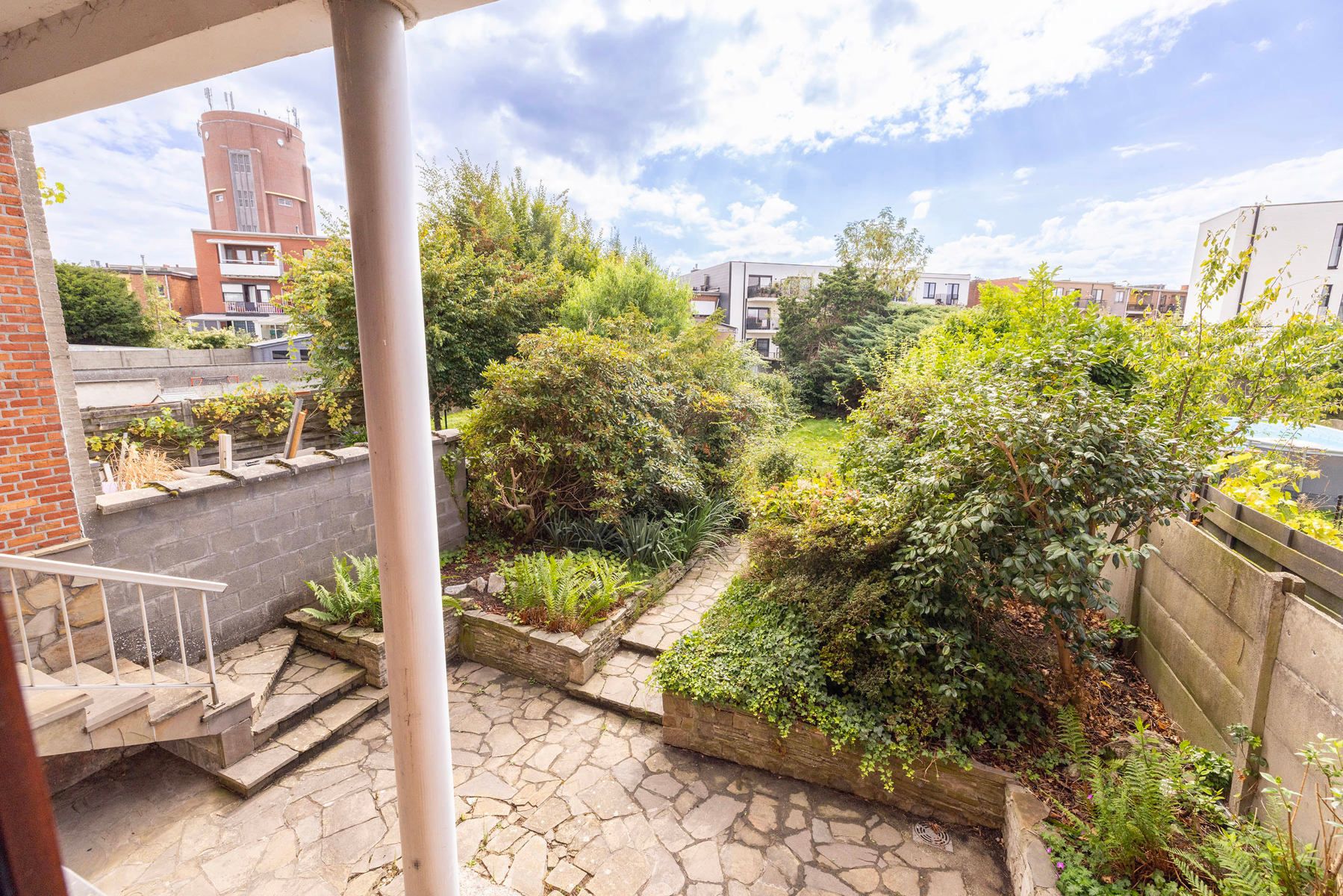 Gelijkvloers appartement met grote stadstuin foto 20