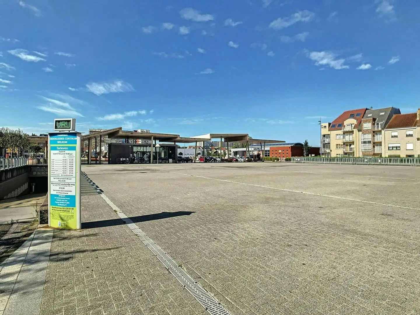 Ruime garagebox te koop onder het Marktplein te centrum! foto 7