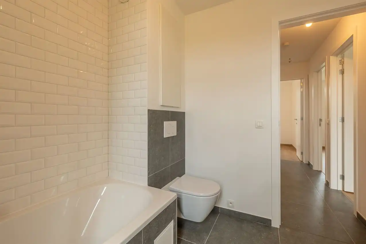 Nieuwbouw met vier slaapkamers, mooie tuin en centrale ligging foto 20