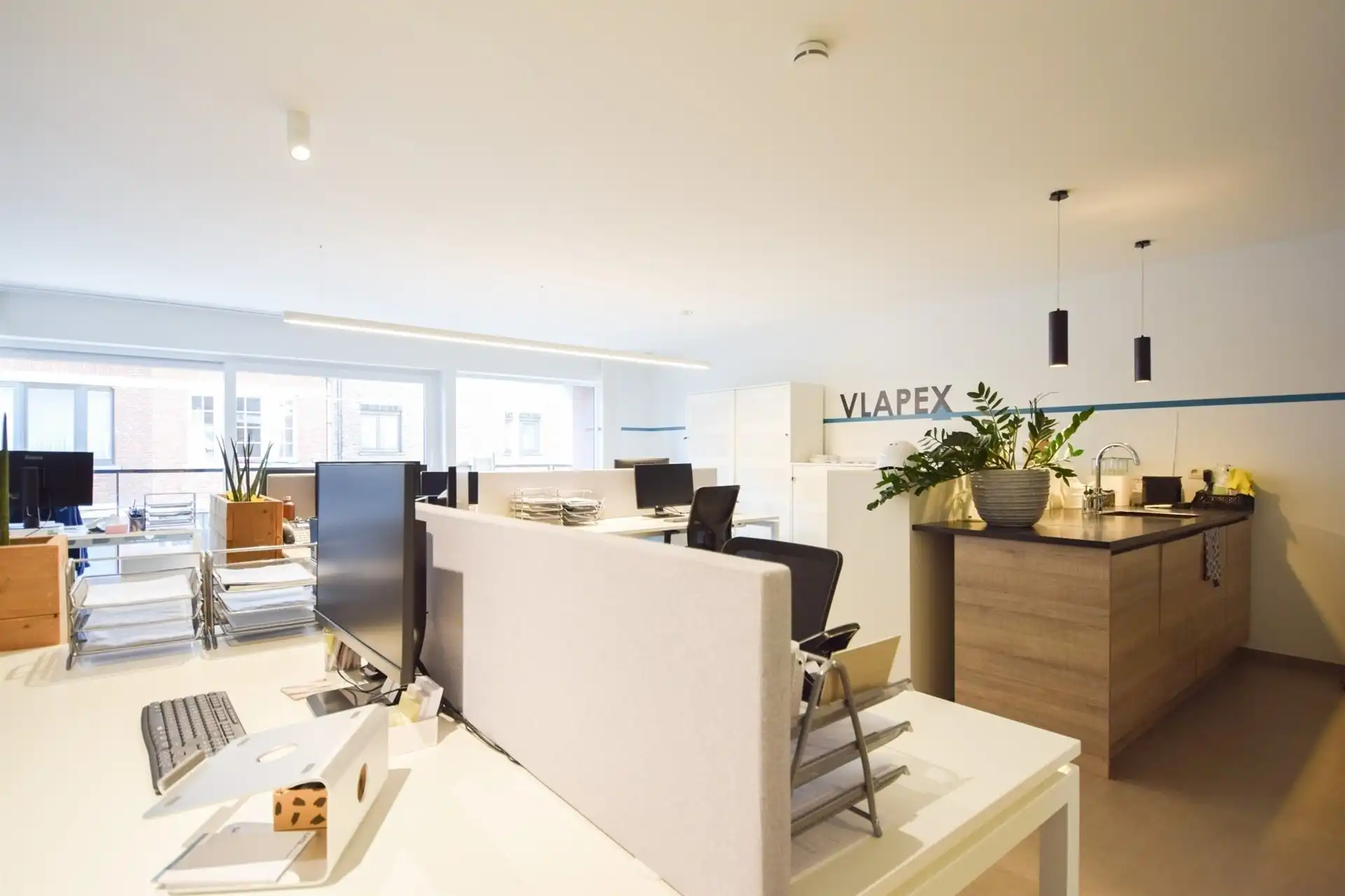 2-slaapkamerappartement in hartje van Sint-Gillis-Waas! foto 2